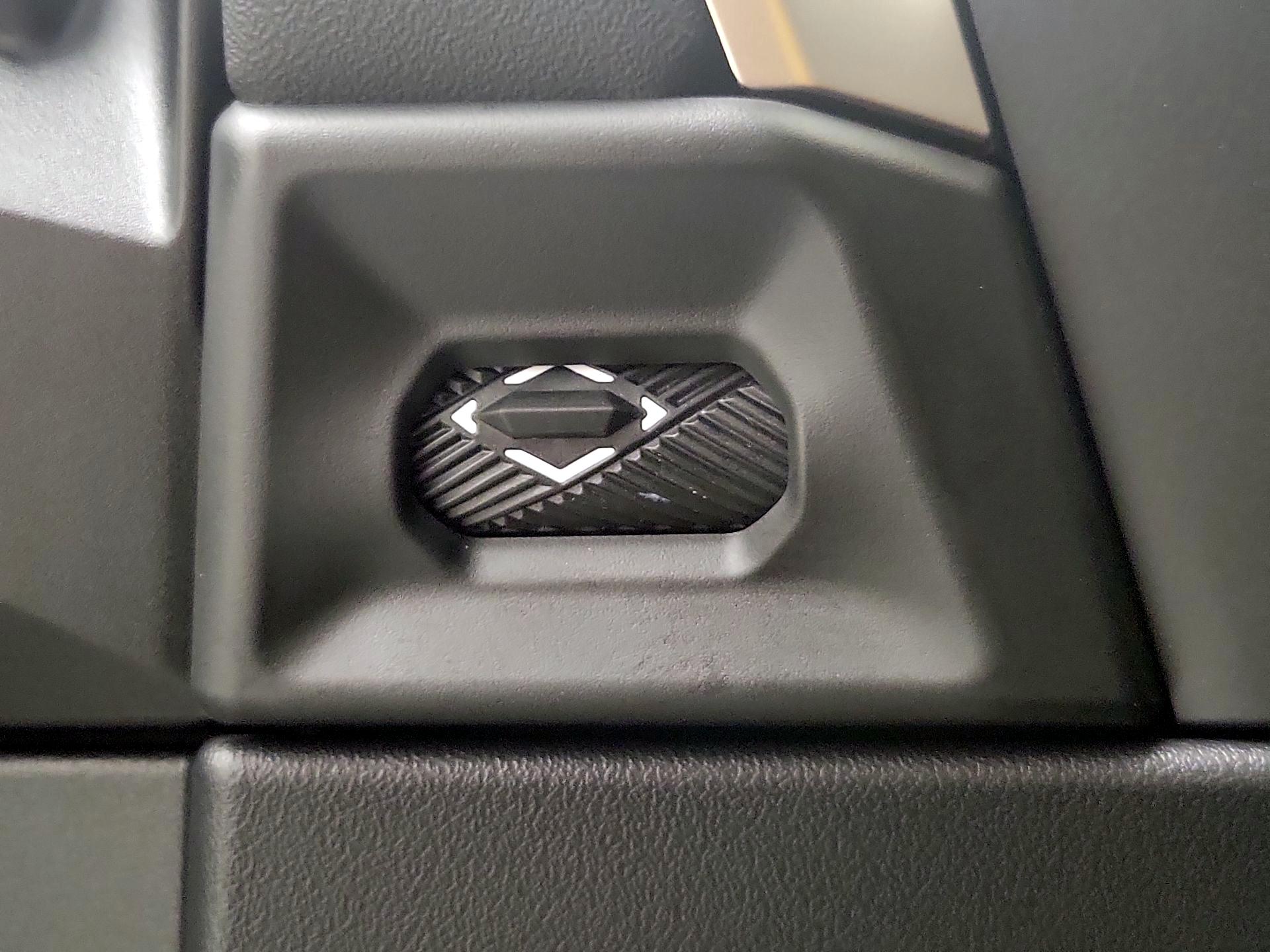 Thumbnail: 2025 BMW X3 - 13