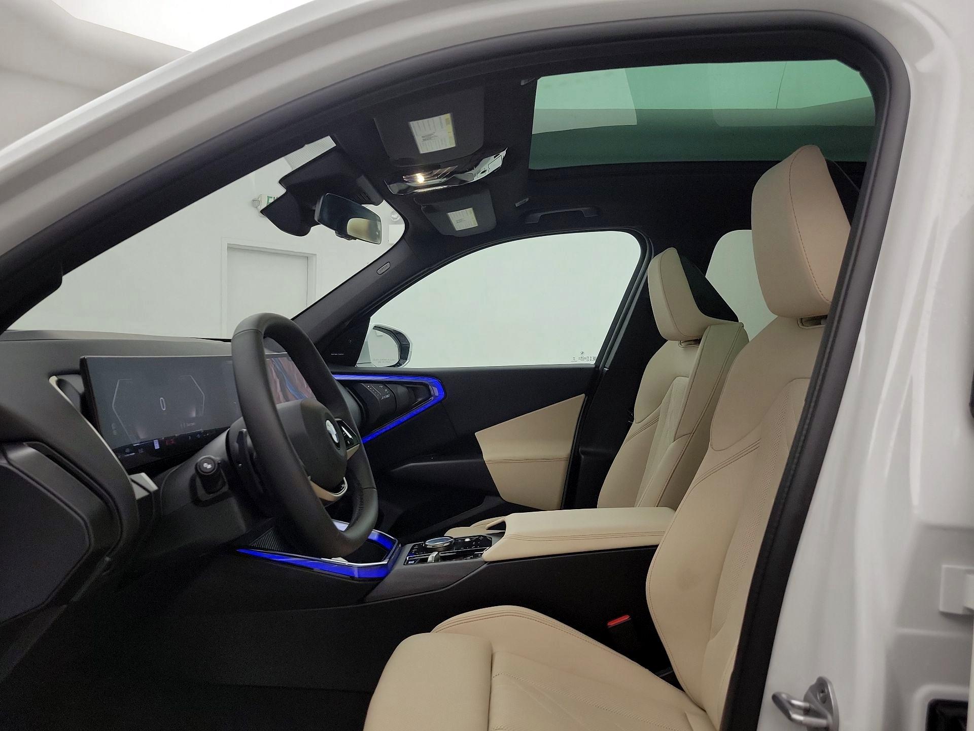 Thumbnail: 2025 BMW X3 - 19