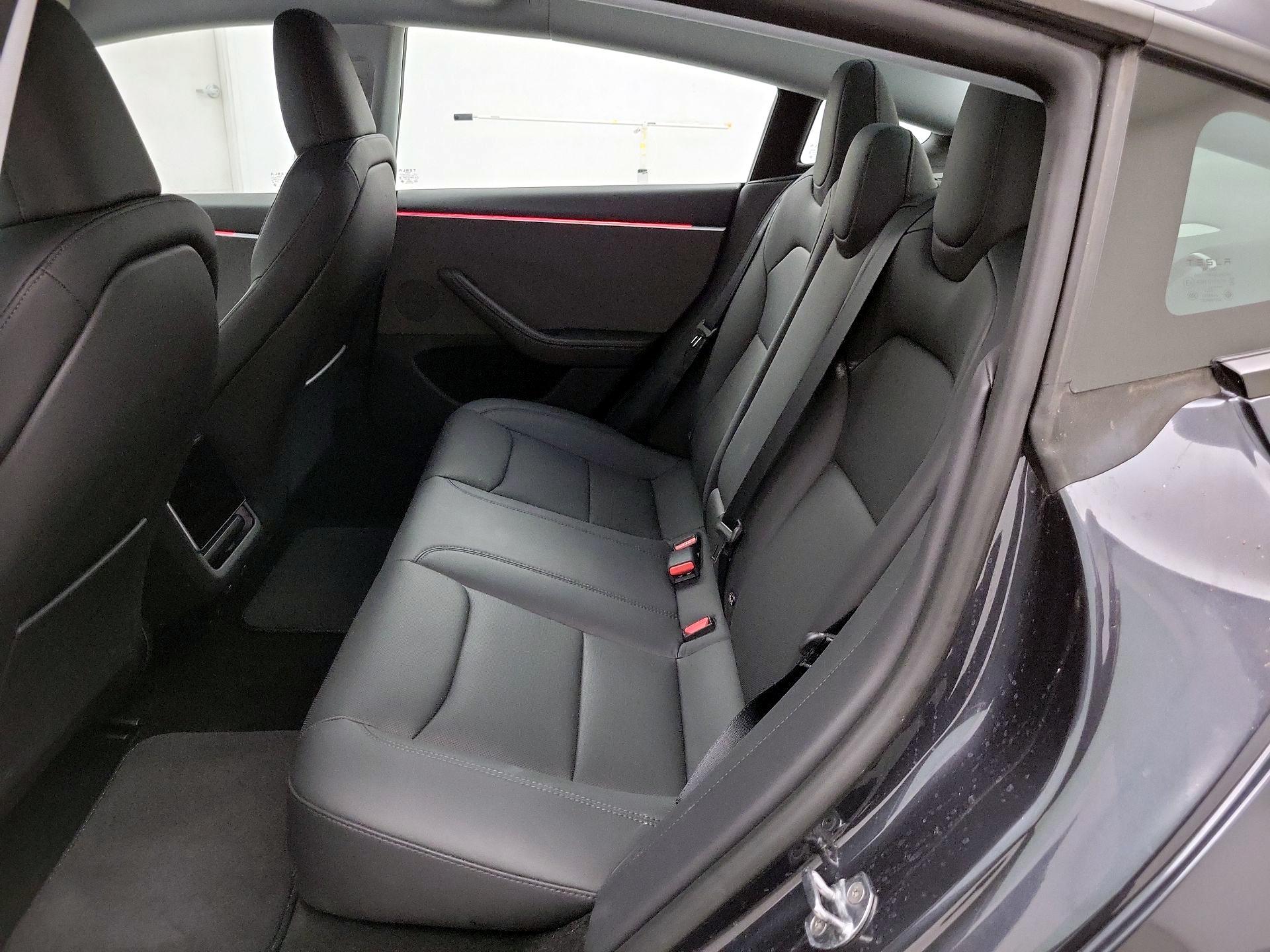 Thumbnail: 2025 Tesla Model 3 - 19