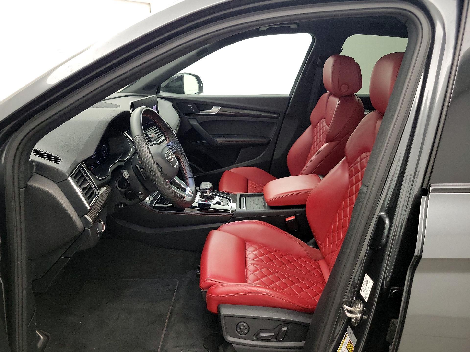 Thumbnail: 2021 Audi SQ5 - 11