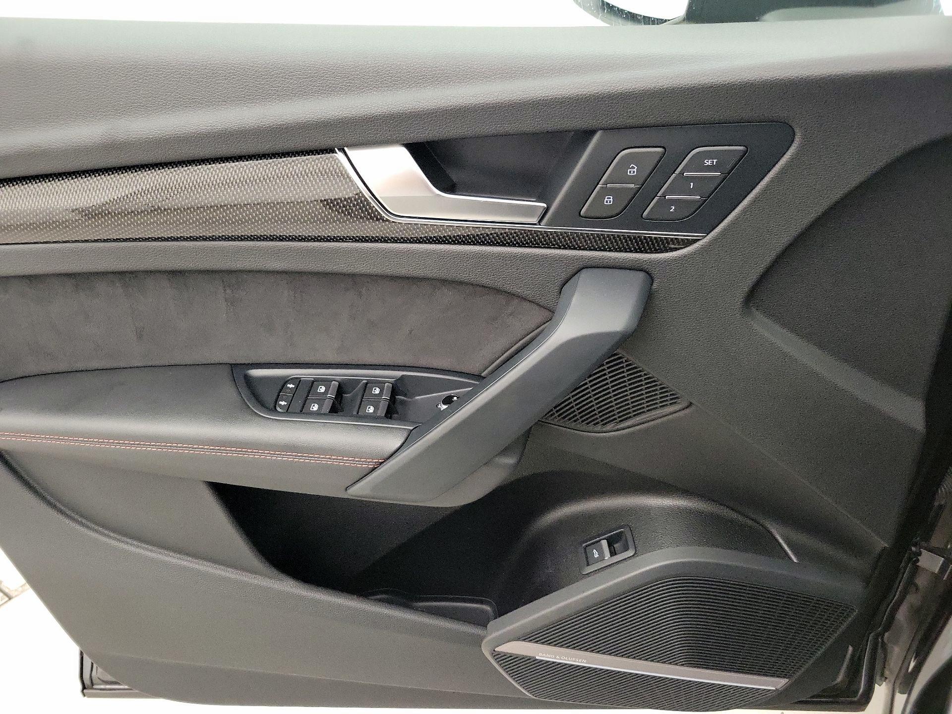 Thumbnail: 2021 Audi SQ5 - 12