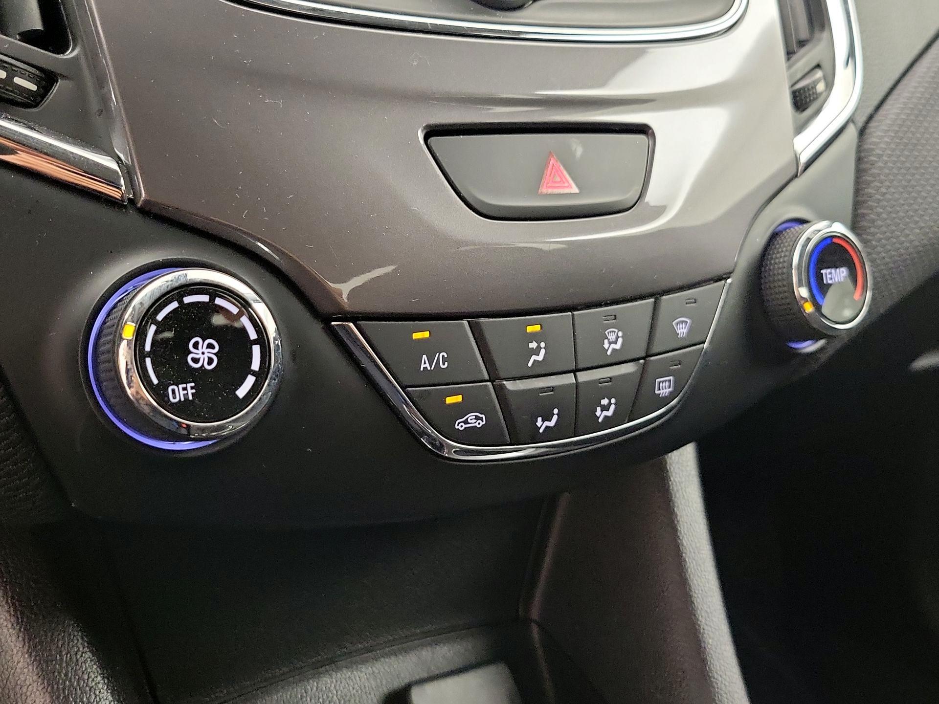 Thumbnail: 2019 Chevrolet Cruze - 16