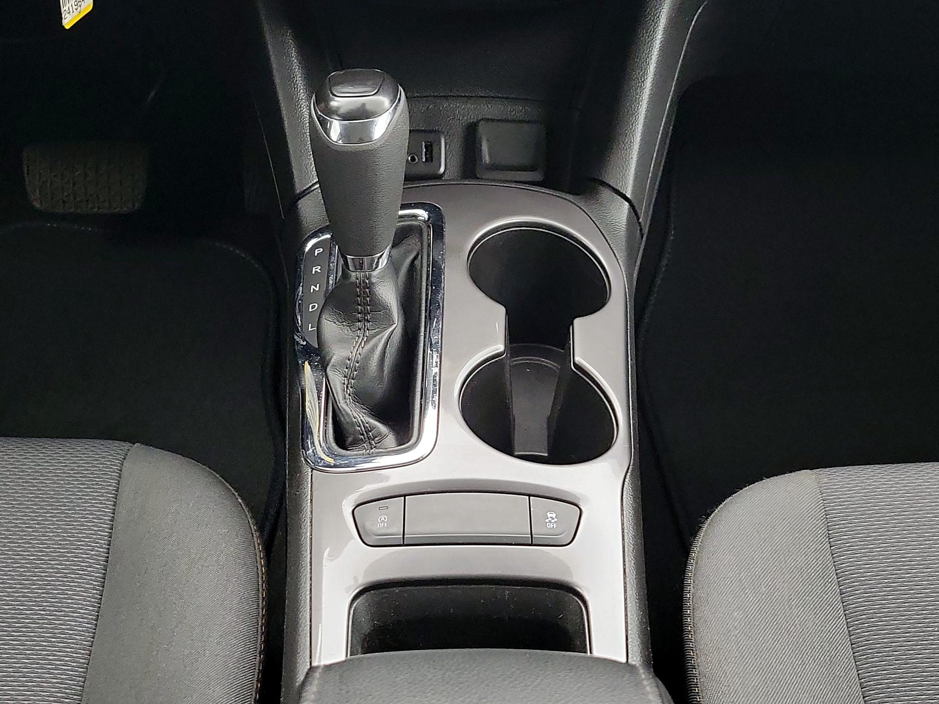 Thumbnail: 2019 Chevrolet Cruze - 17