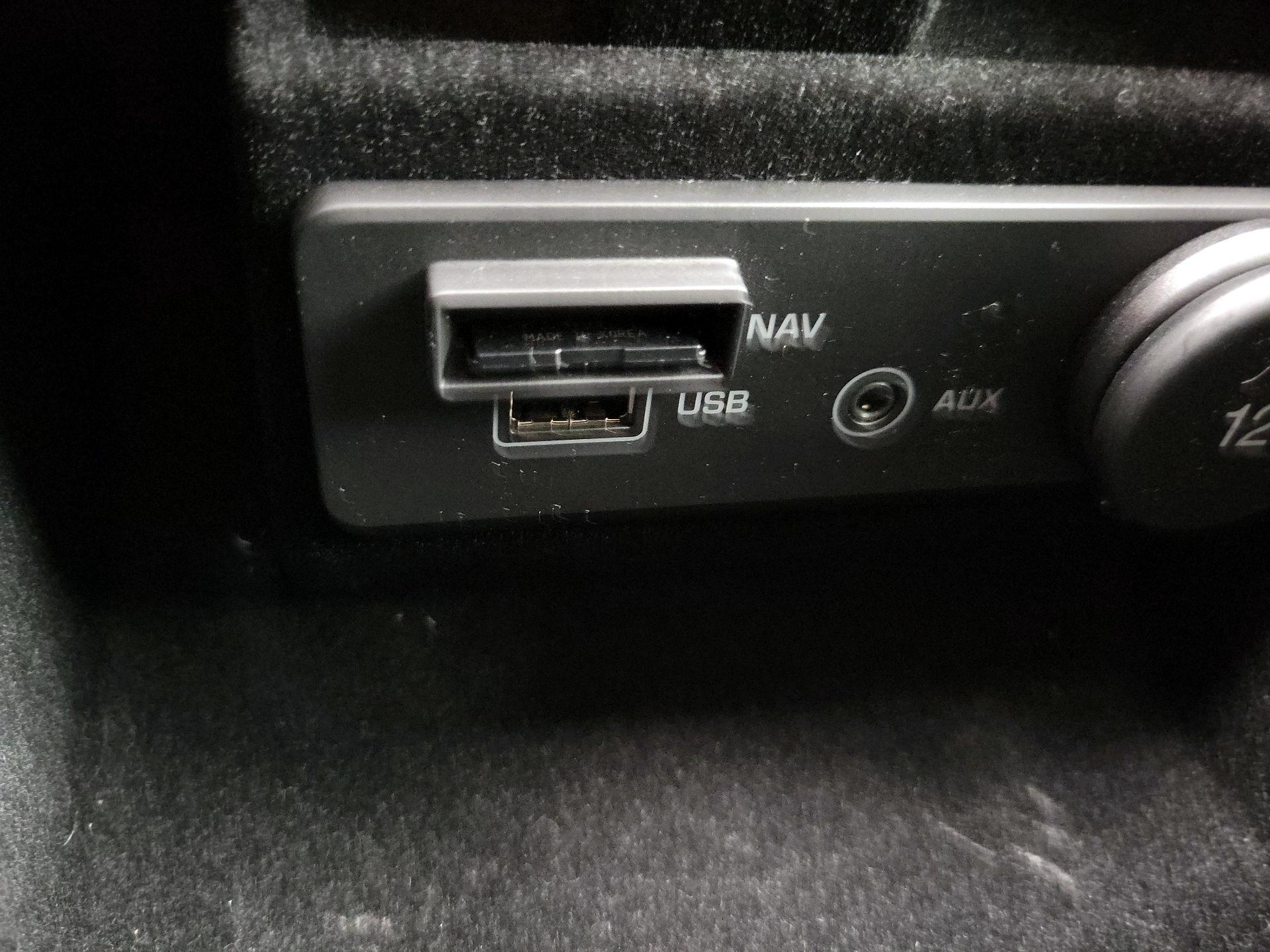 Thumbnail: 2018 Land Rover Range Rover Evoque - 18