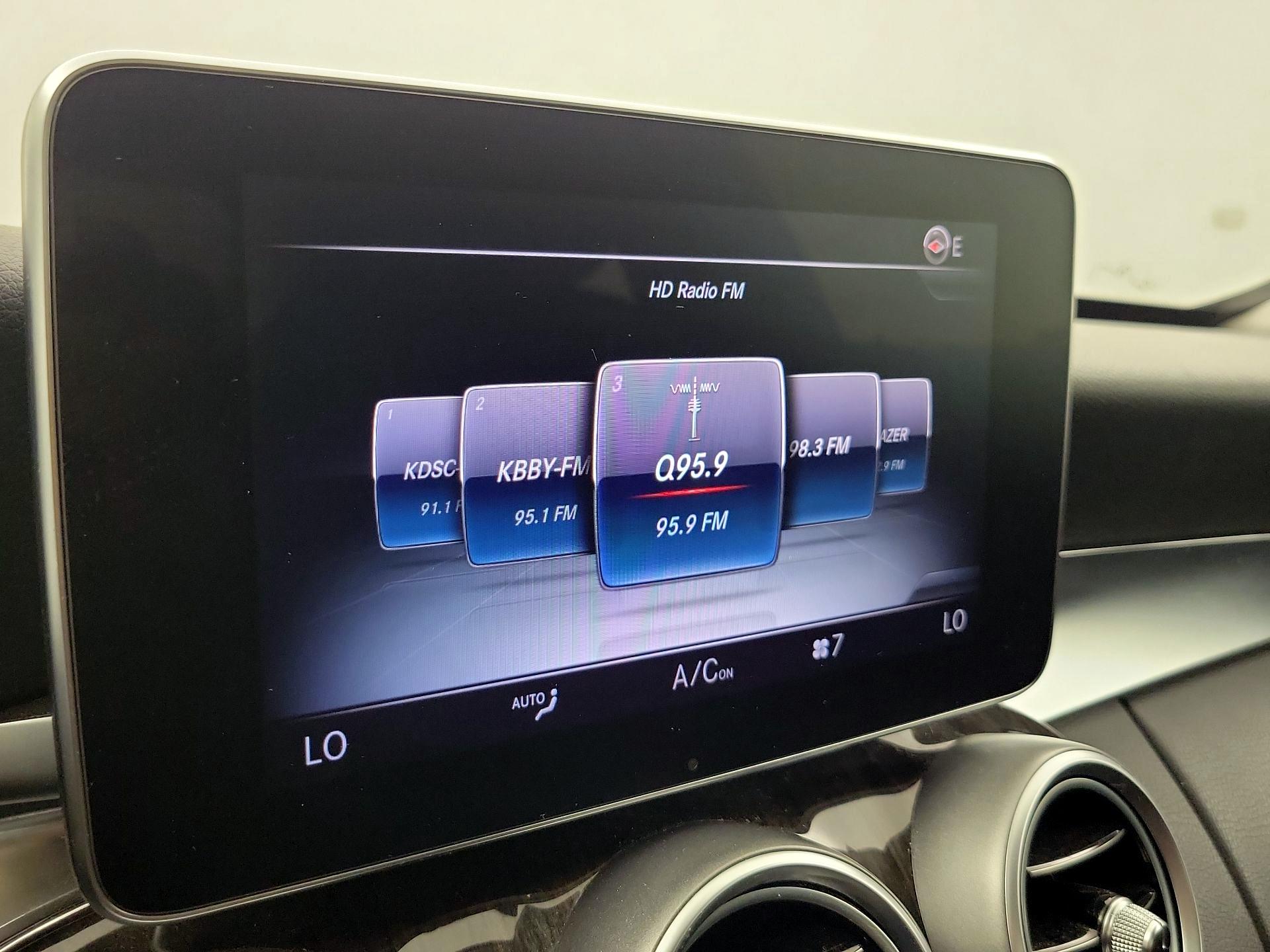 Thumbnail: 2015 Mercedes-Benz C-Class - 16