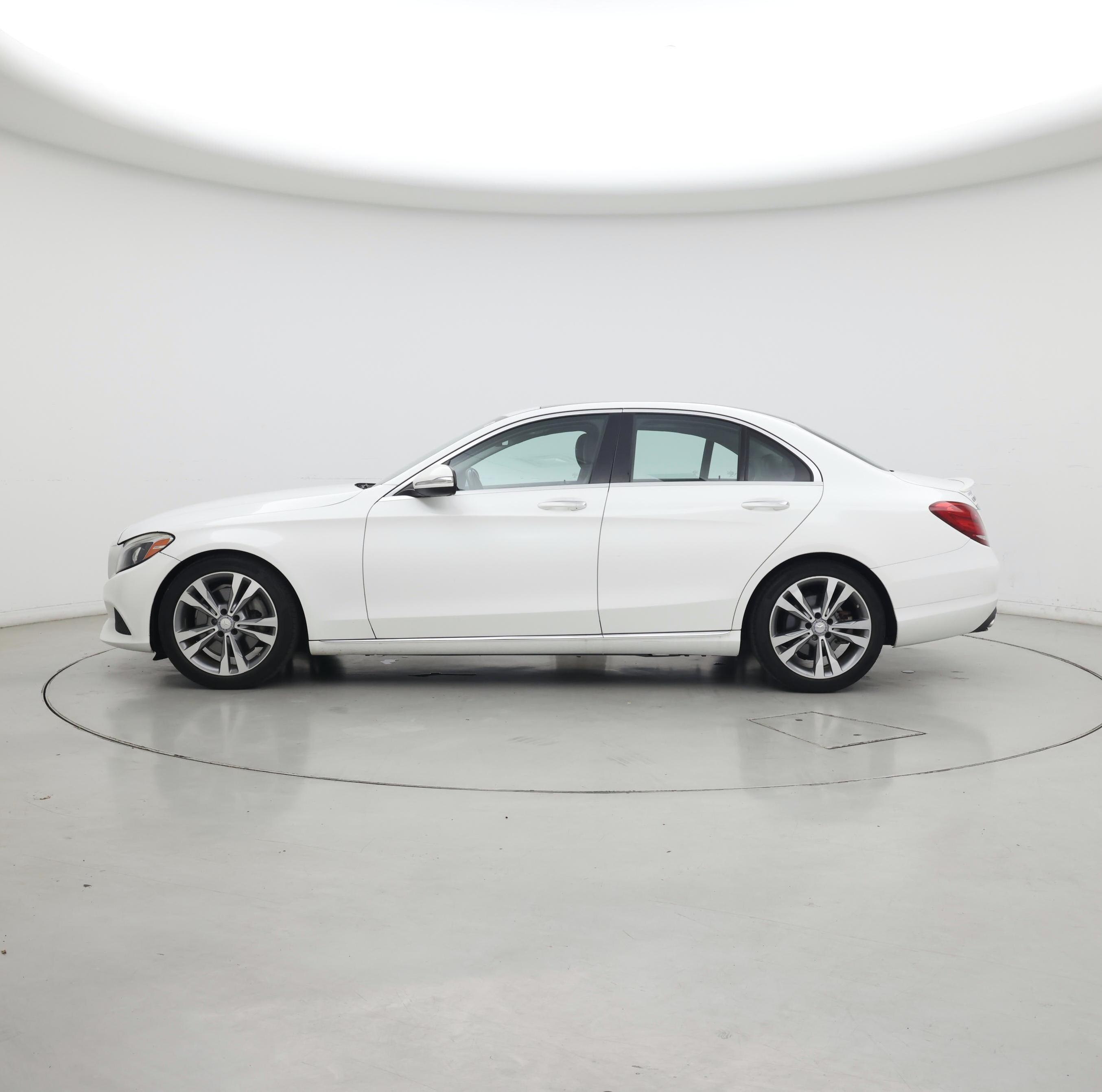 Thumbnail: 2015 Mercedes-Benz C-Class - 3