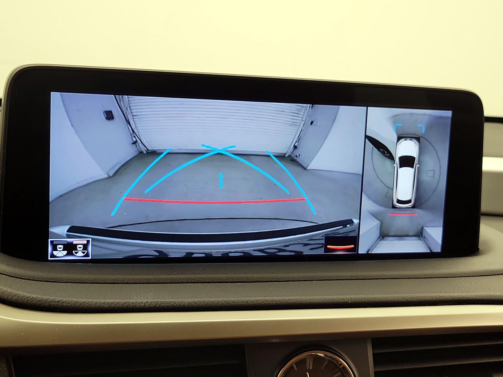 Thumbnail: 2022 Lexus RX - 15