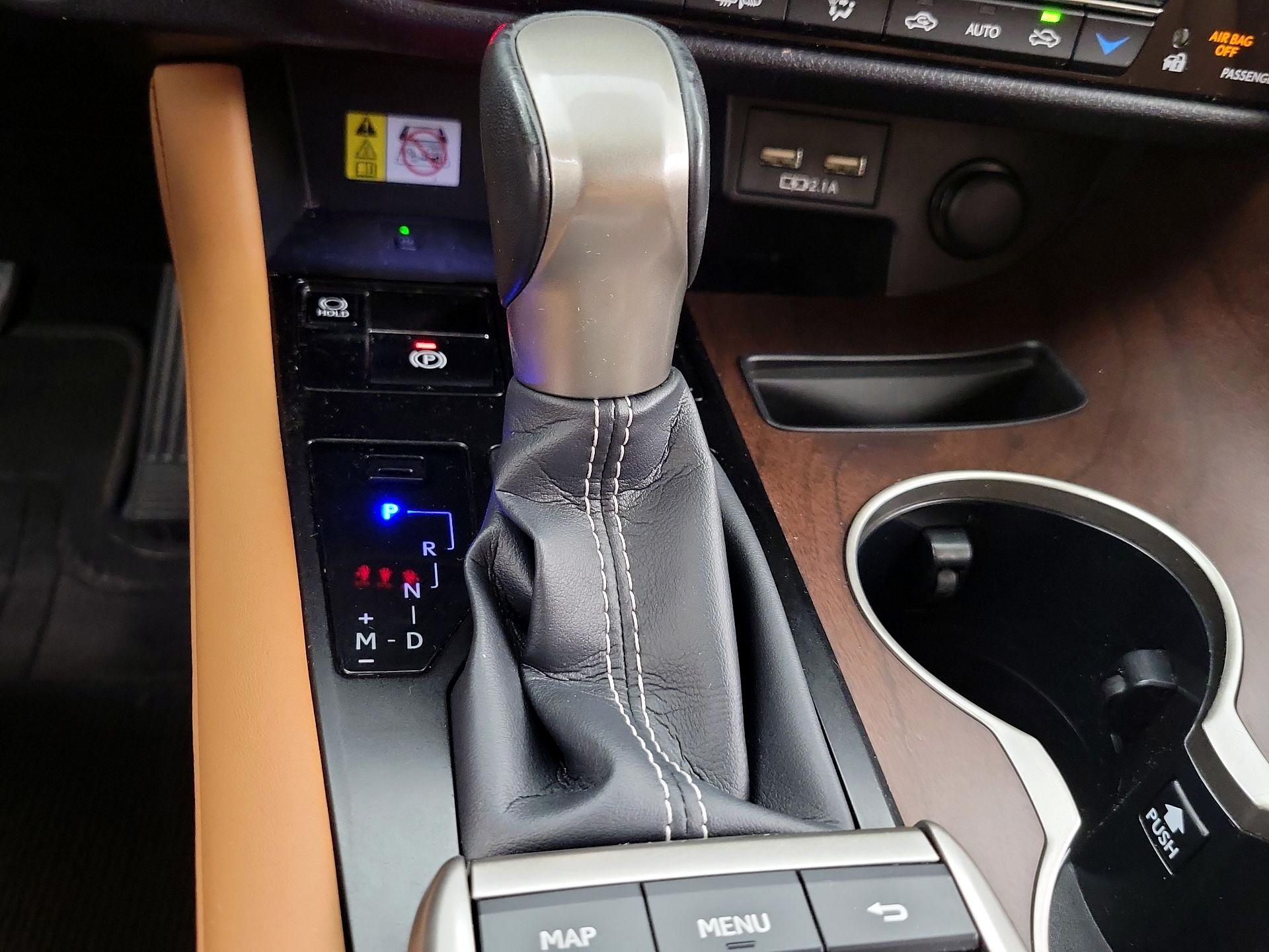 Thumbnail: 2022 Lexus RX - 18