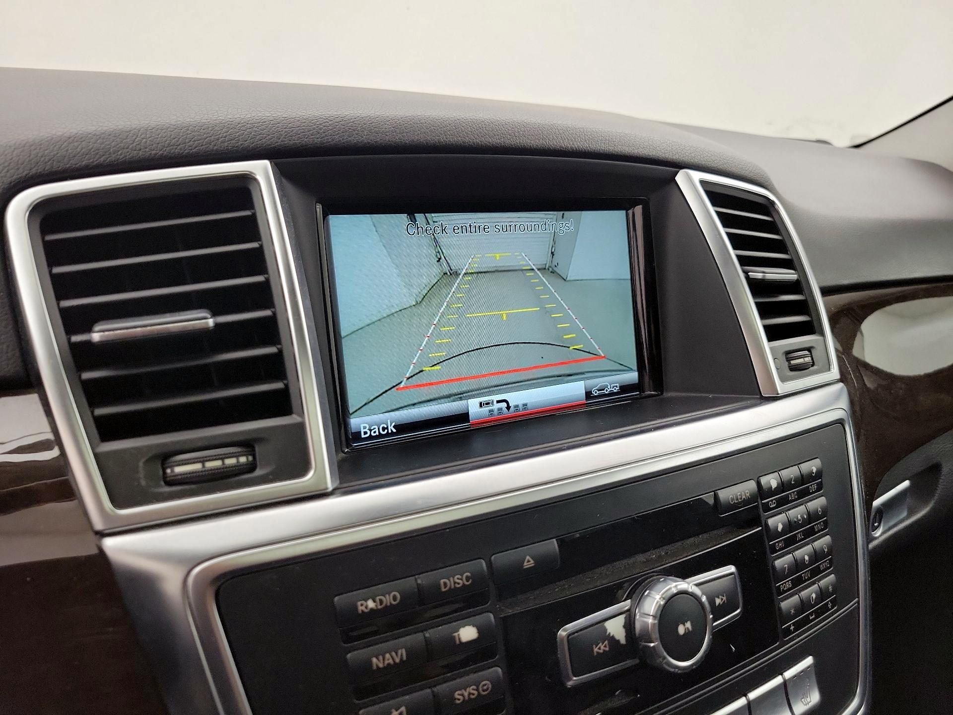 Thumbnail: 2015 Mercedes-Benz M-Class - 15