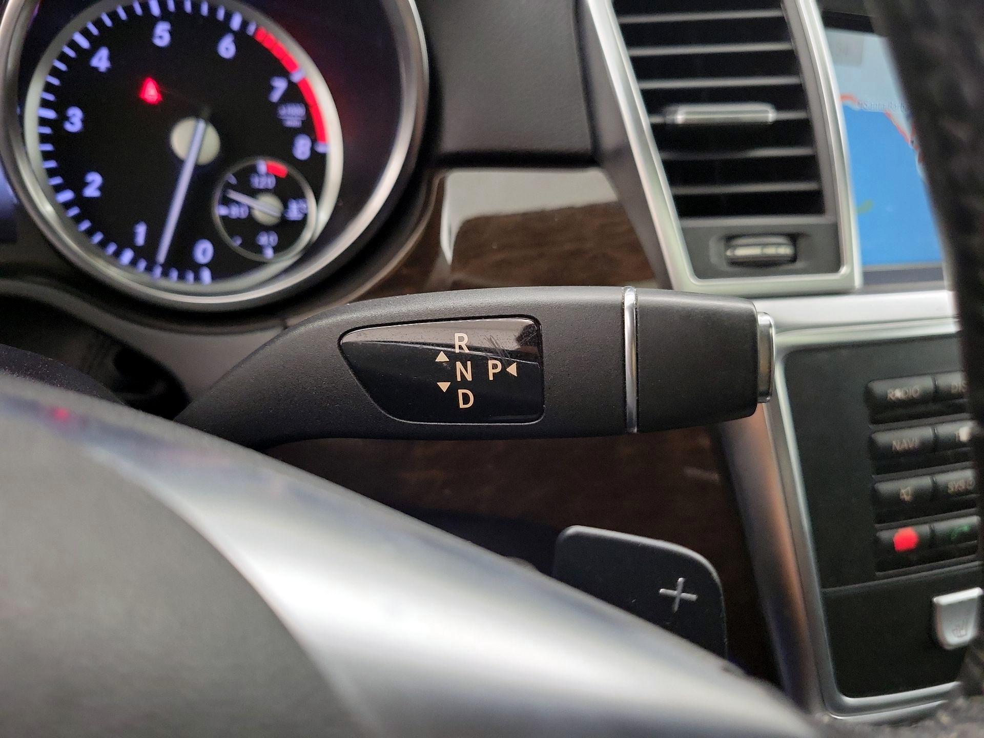 Thumbnail: 2015 Mercedes-Benz M-Class - 18