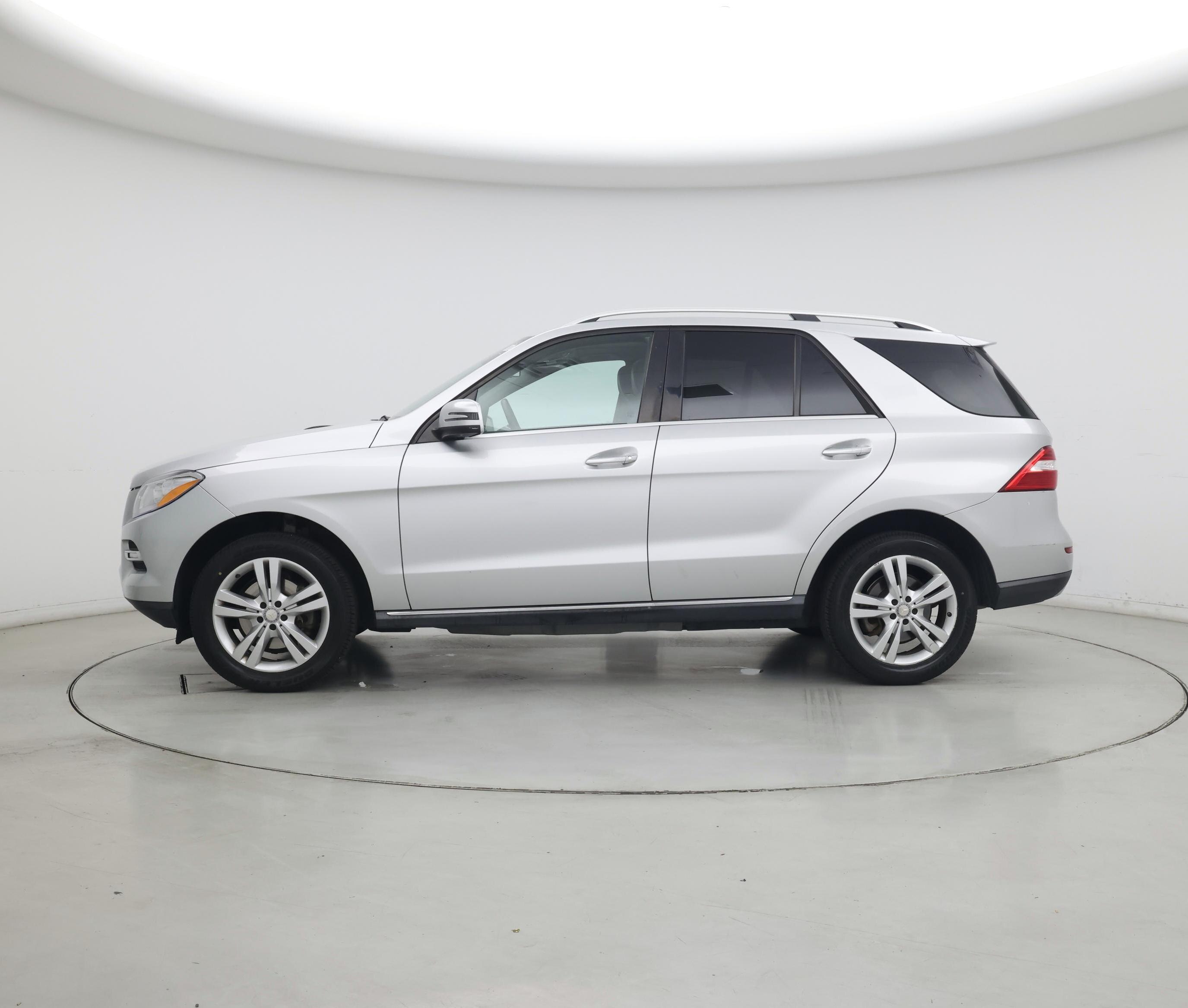 Thumbnail: 2015 Mercedes-Benz M-Class - 3