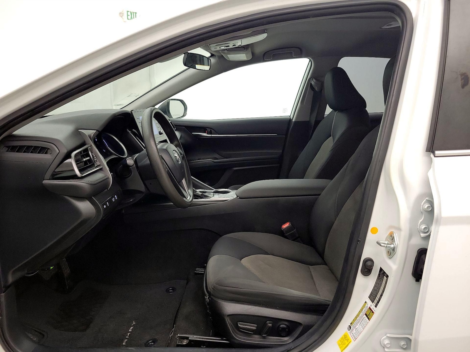 2022 Toyota Camry LE - Photo 12