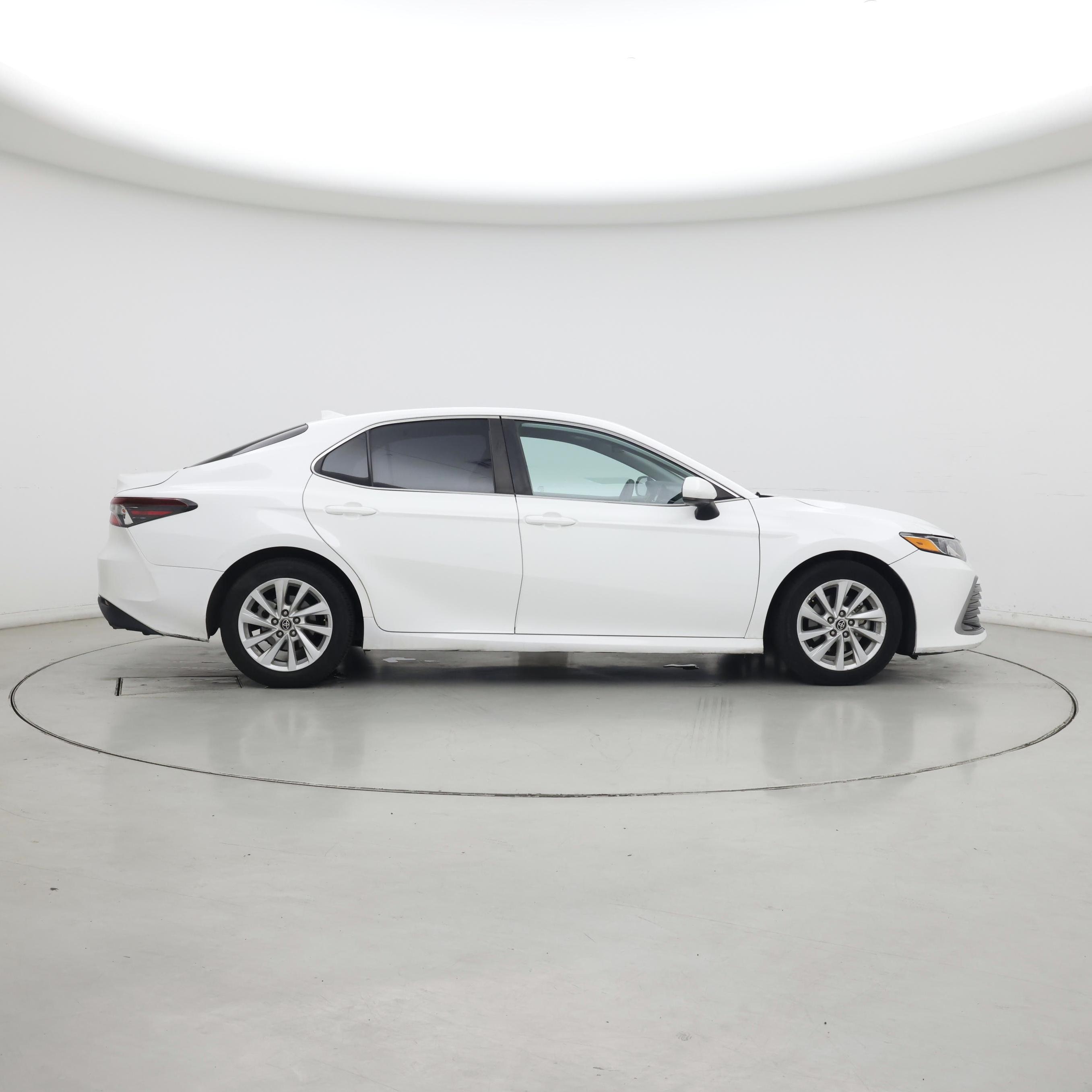 Thumbnail: 2022 Toyota Camry - 7