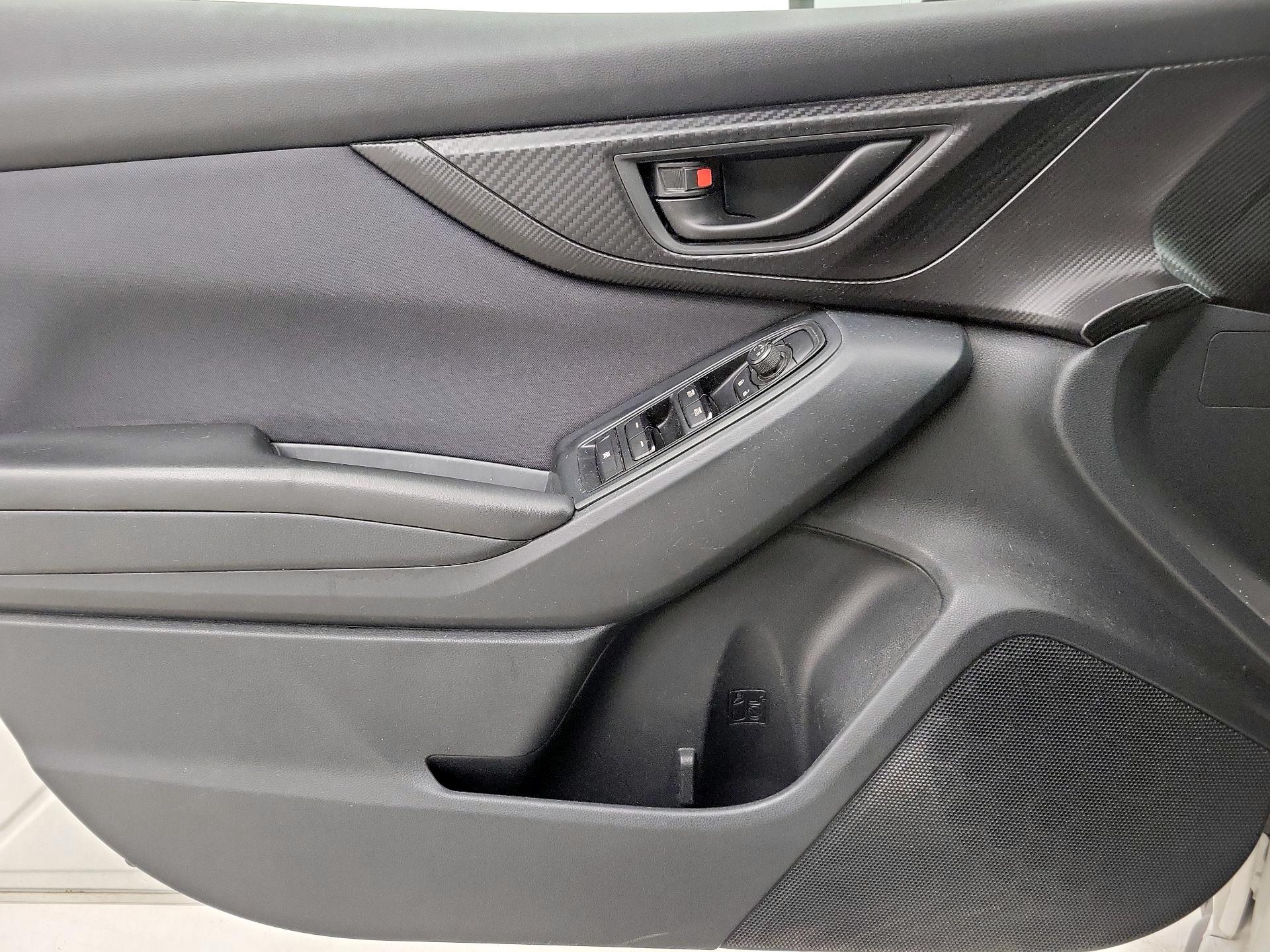 Thumbnail: 2018 Subaru Crosstrek - 12