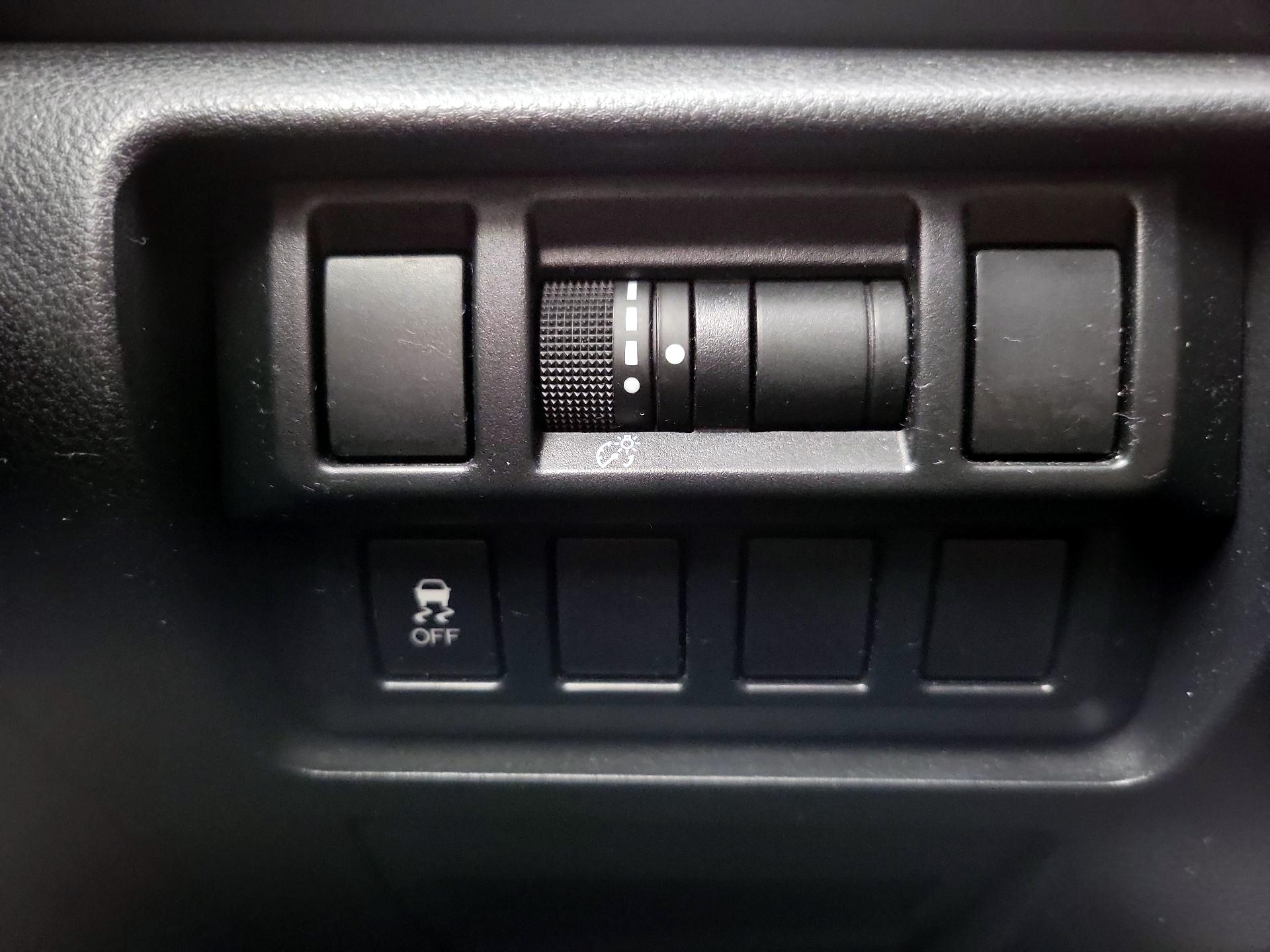 Thumbnail: 2018 Subaru Crosstrek - 13