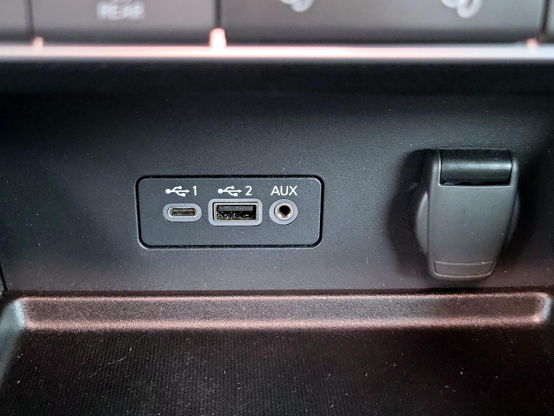 Thumbnail: 2023 Nissan Sentra - 18