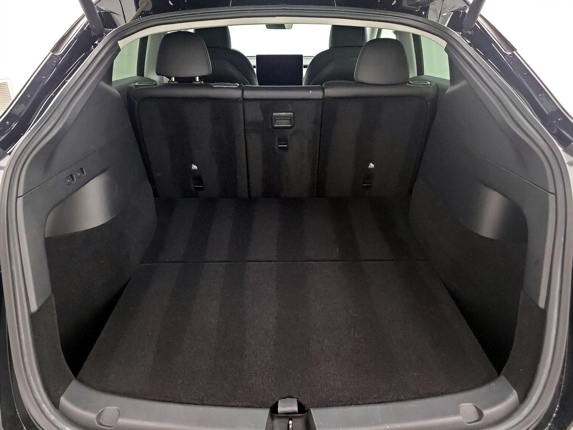 Thumbnail: 2022 Tesla Model Y - 20