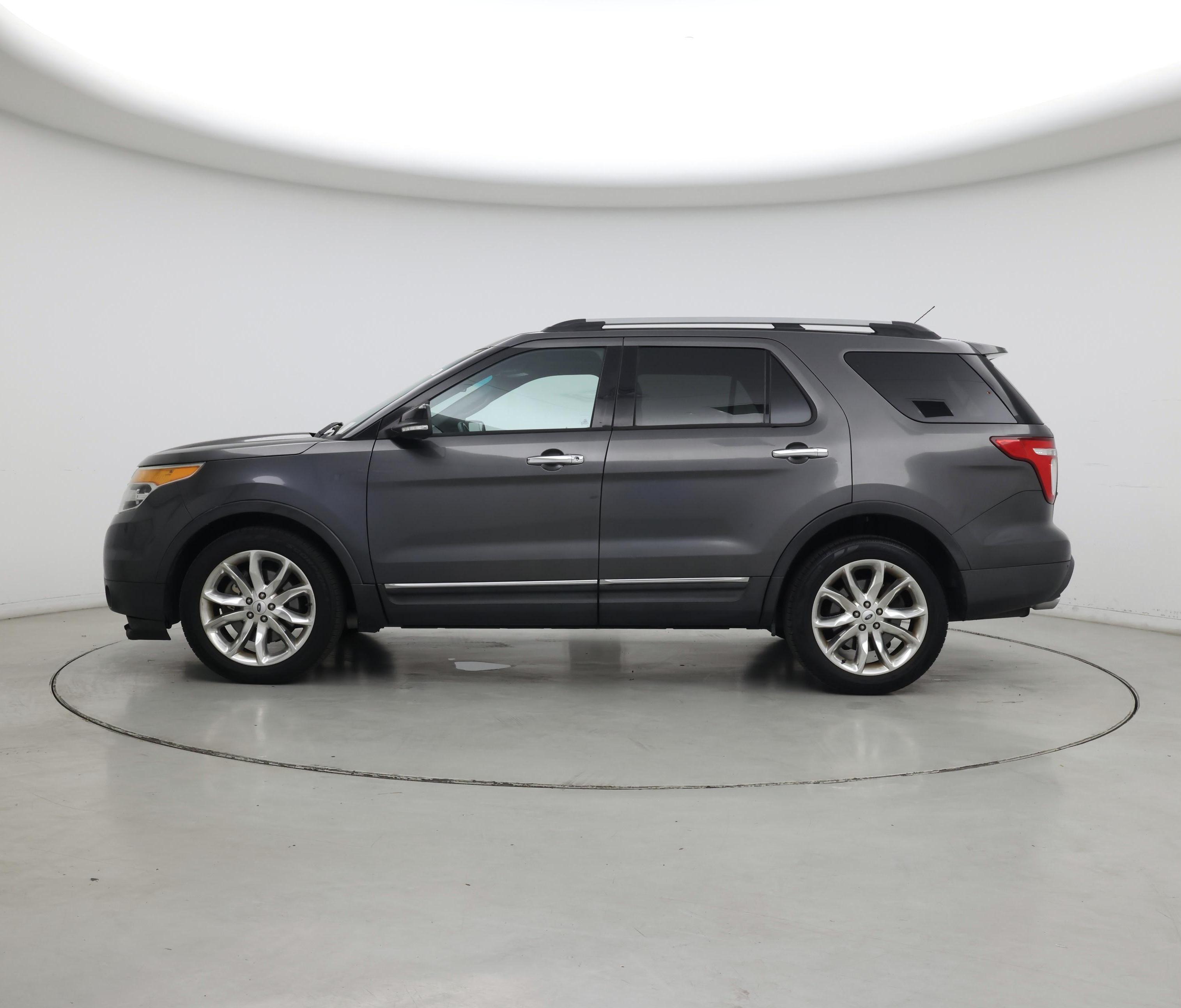 Thumbnail: 2015 Ford Explorer - 3
