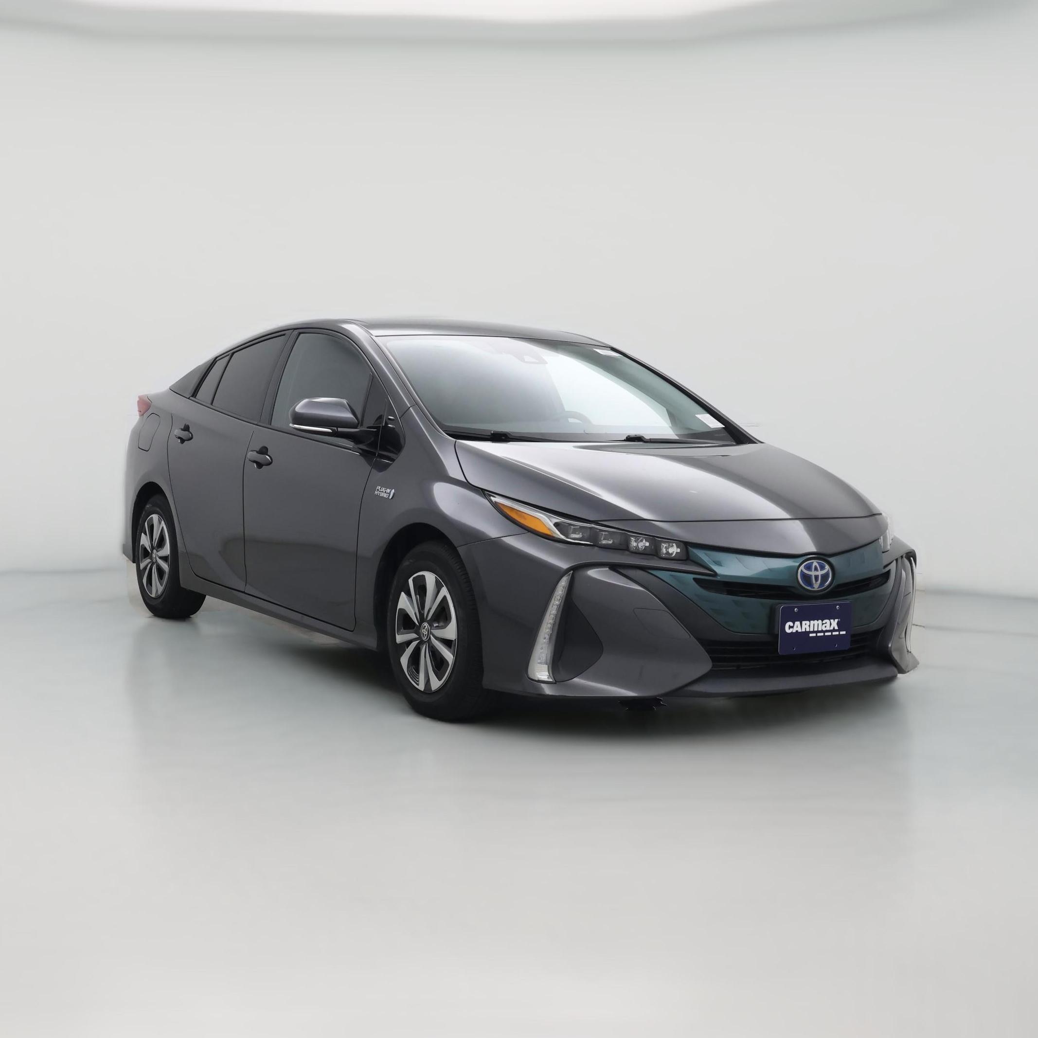 Thumbnail: 2017 Toyota Prius Prime - 1