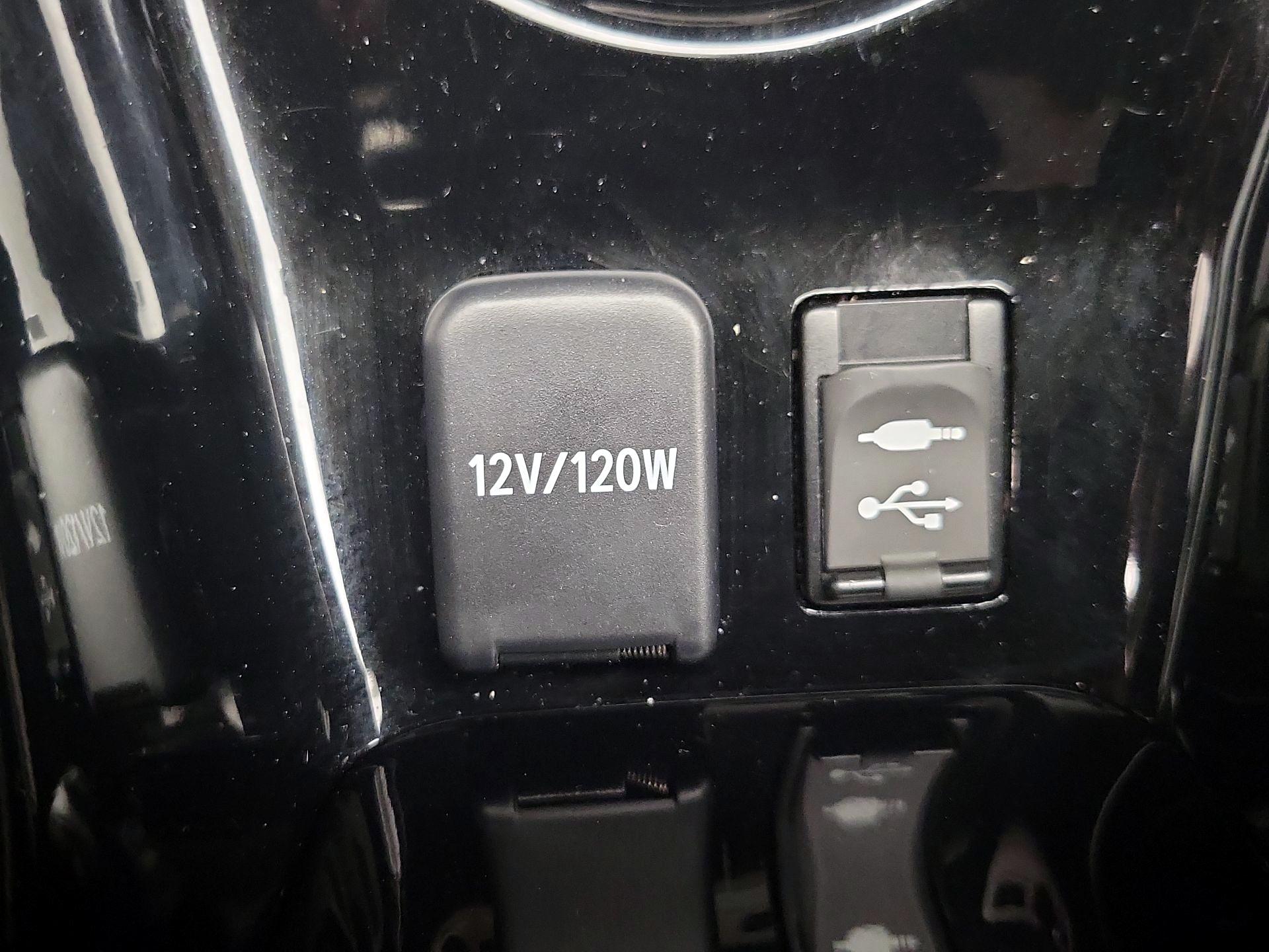 Thumbnail: 2017 Toyota Prius Prime - 19