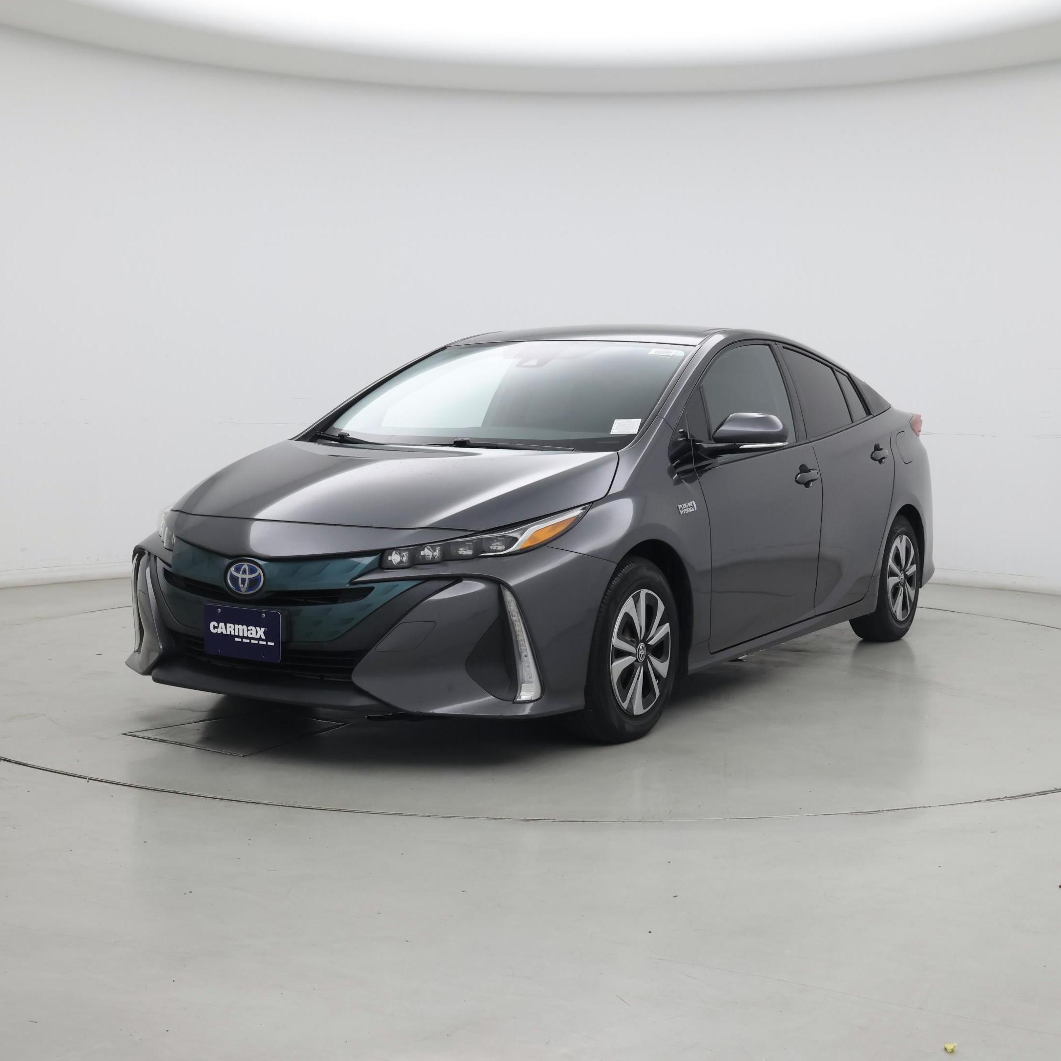 Thumbnail: 2017 Toyota Prius Prime - 4