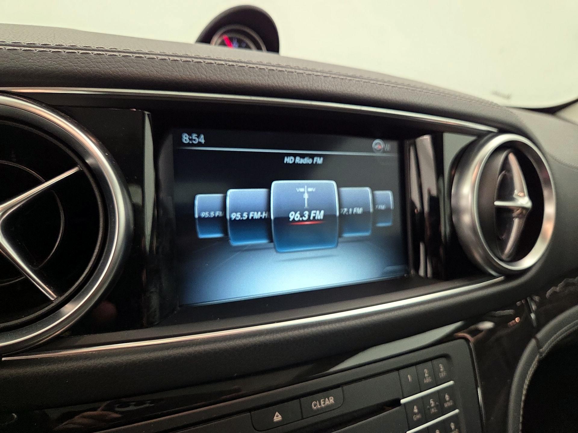 Thumbnail: 2019 Mercedes-Benz SL-Class - 16