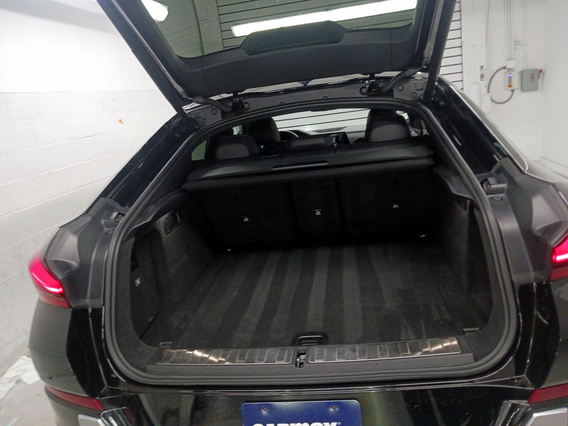 Thumbnail: 2020 BMW X6 - 18