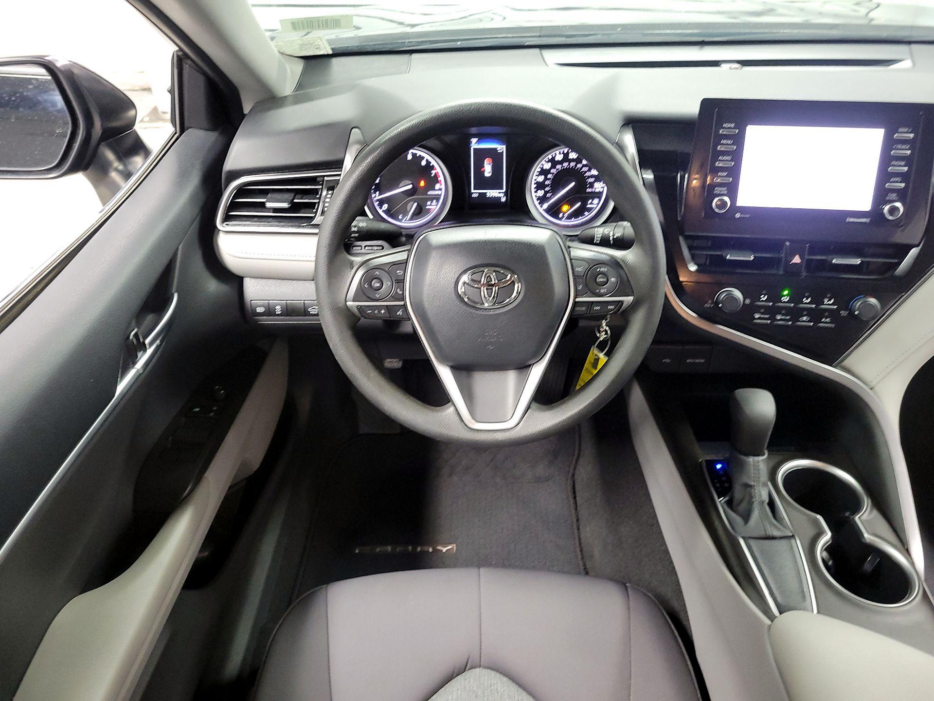 Thumbnail: 2021 Toyota Camry - 10