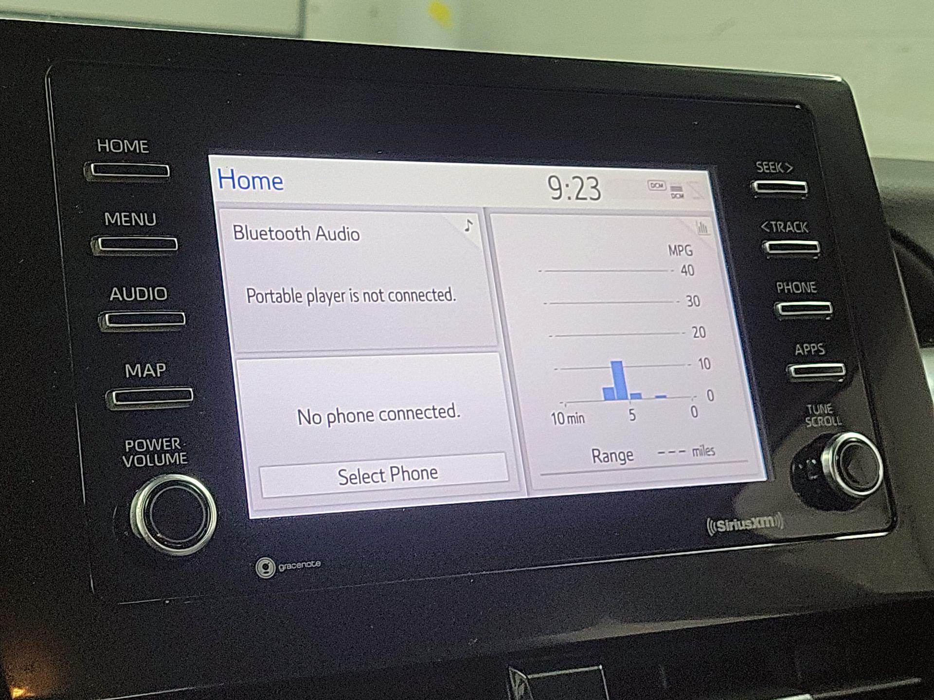 Thumbnail: 2021 Toyota Camry - 14