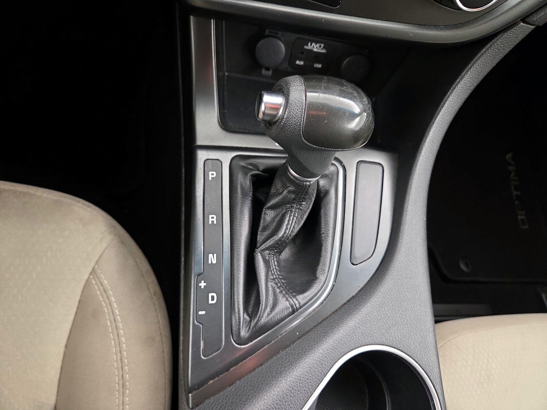 Thumbnail: 2014 Kia Optima - 17