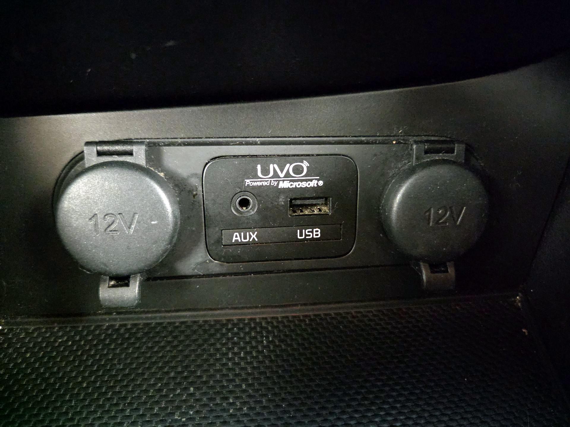 Thumbnail: 2014 Kia Optima - 18