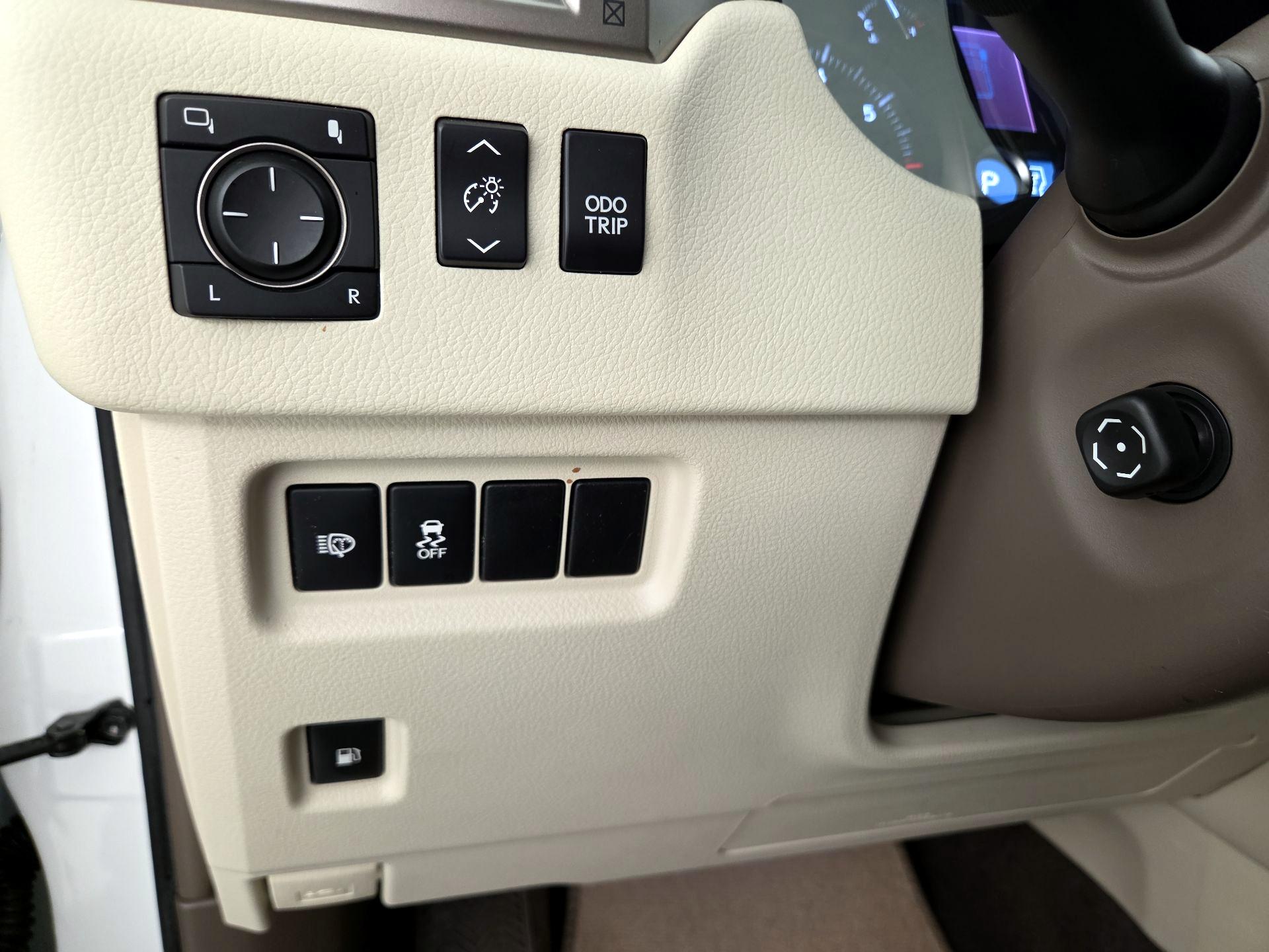 Thumbnail: 2019 Lexus GX - 13