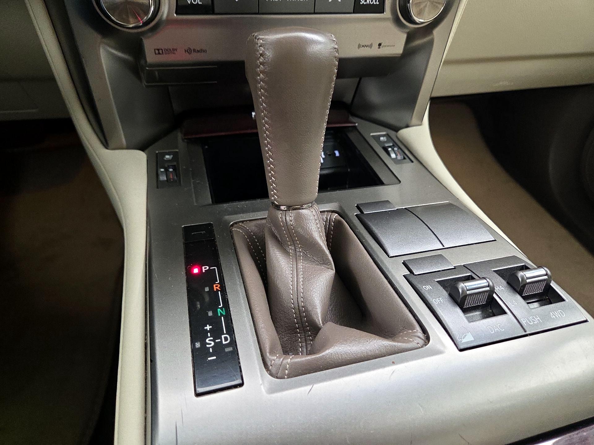 Thumbnail: 2019 Lexus GX - 18