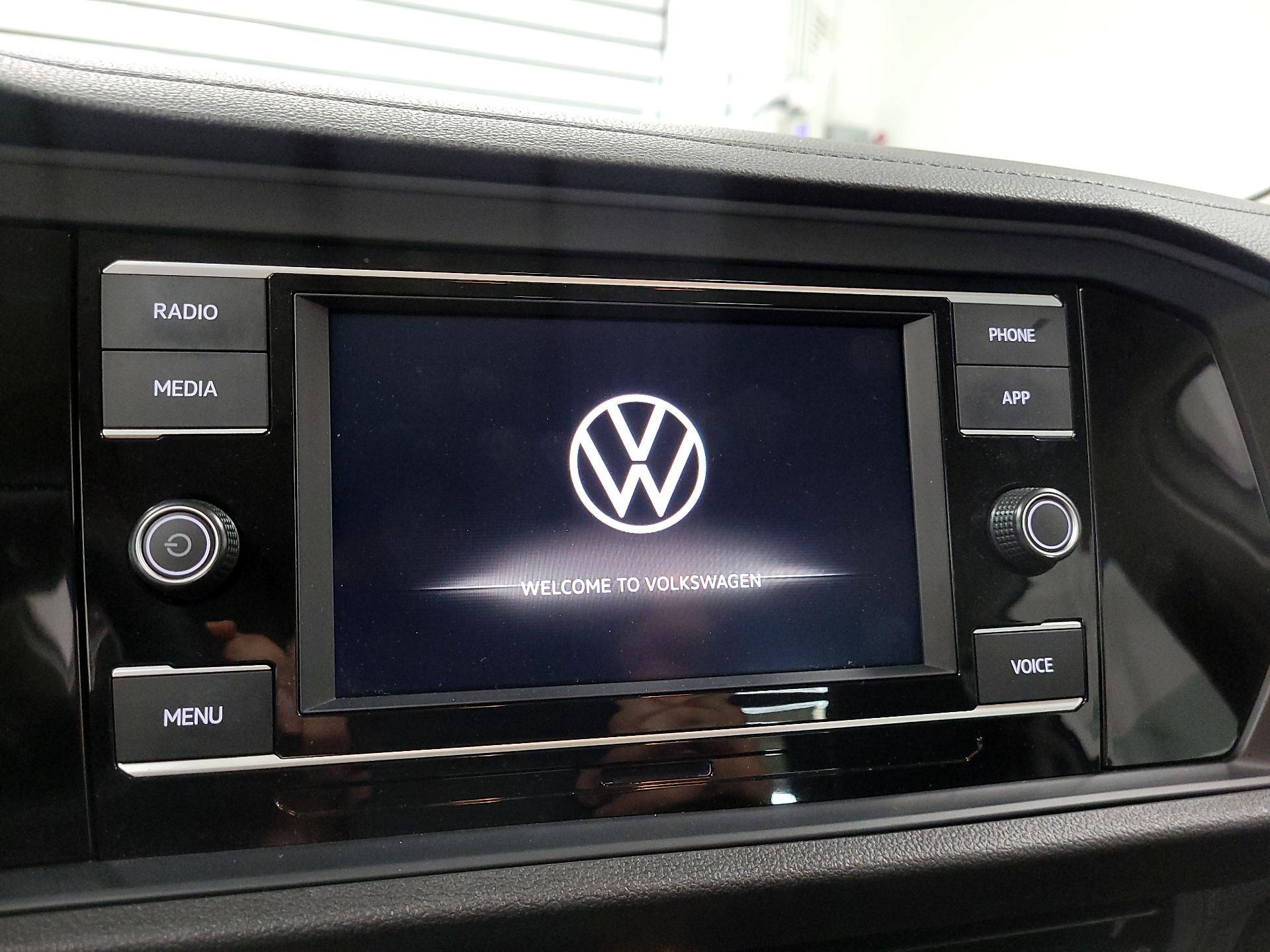 Thumbnail: 2022 Volkswagen Jetta - 14