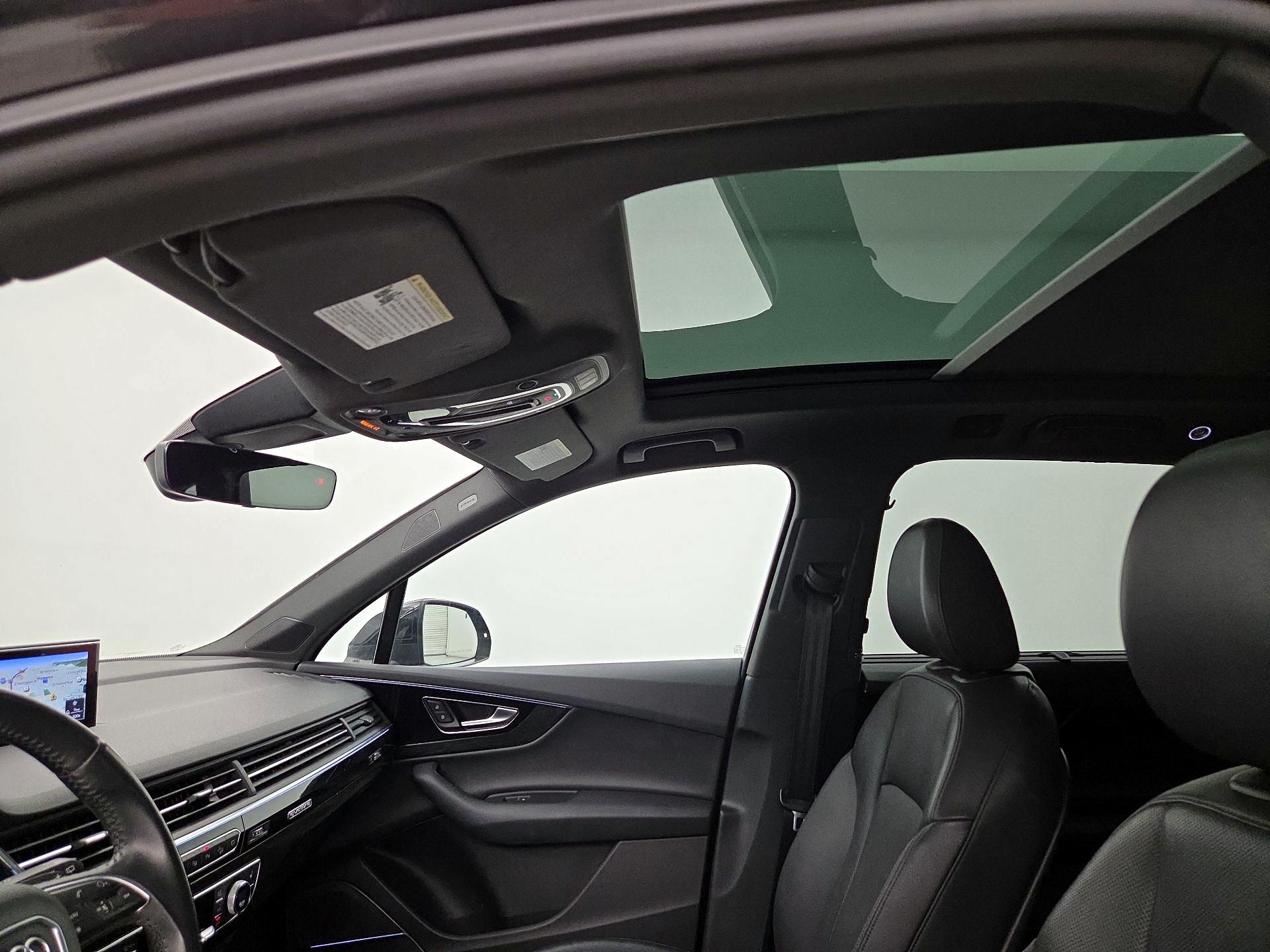 Thumbnail: 2019 Audi Q7 - 20