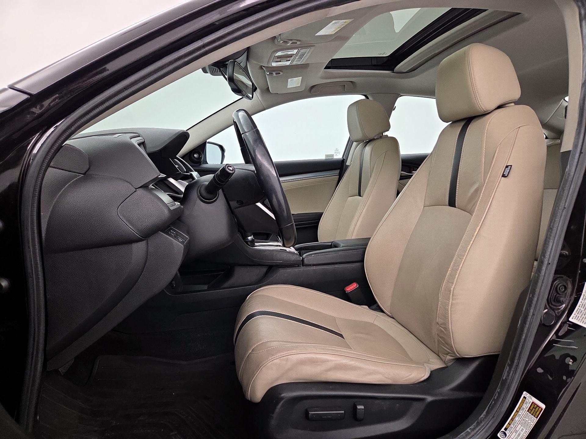 Thumbnail: 2016 Honda Civic - 11