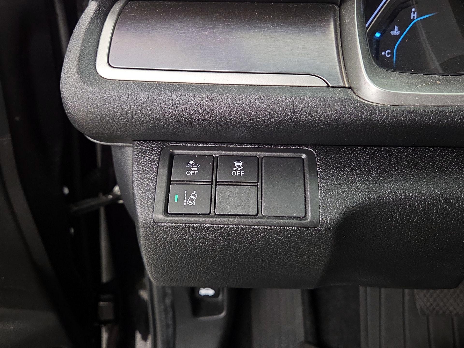 Thumbnail: 2016 Honda Civic - 13