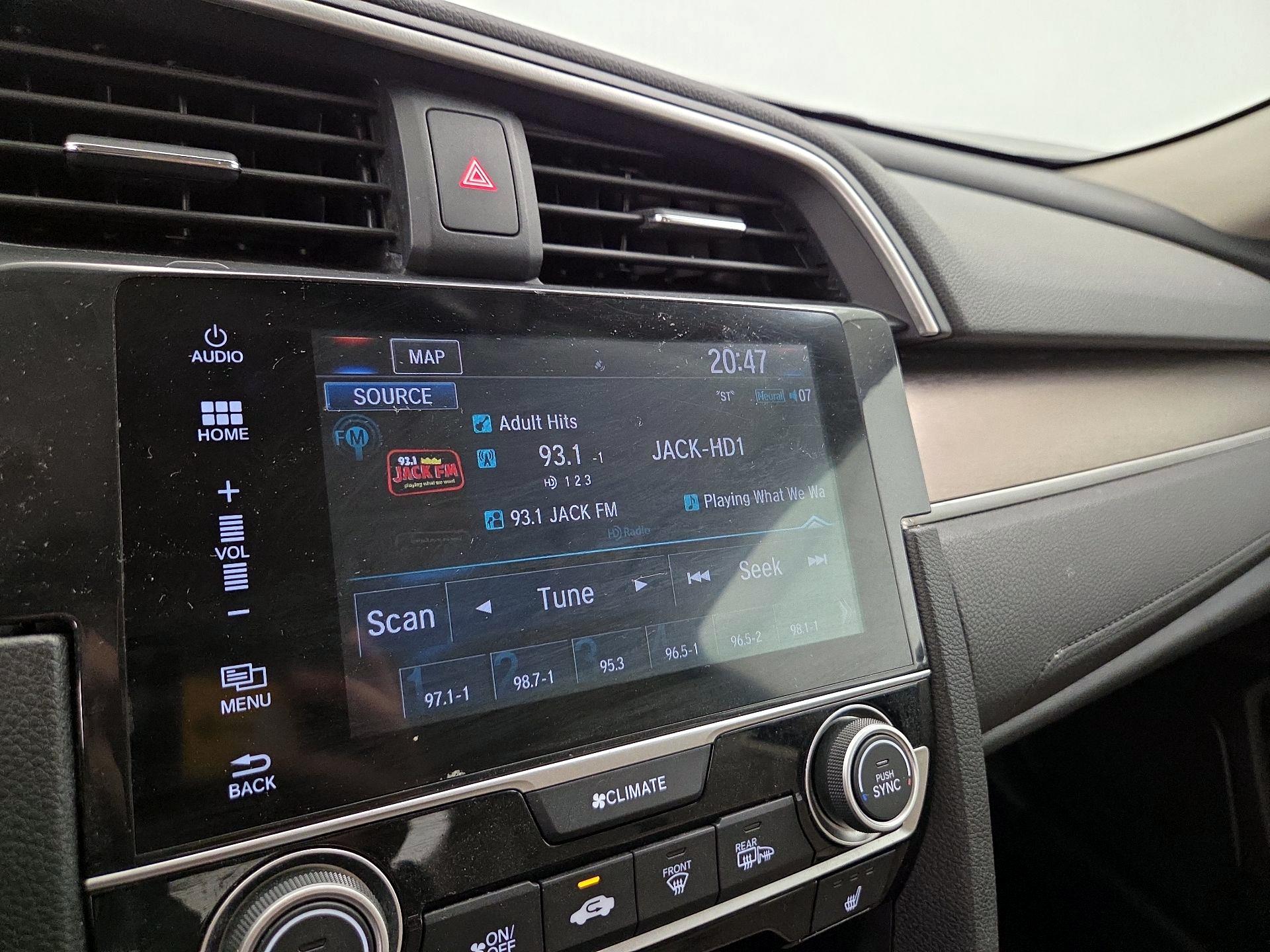 Thumbnail: 2016 Honda Civic - 16