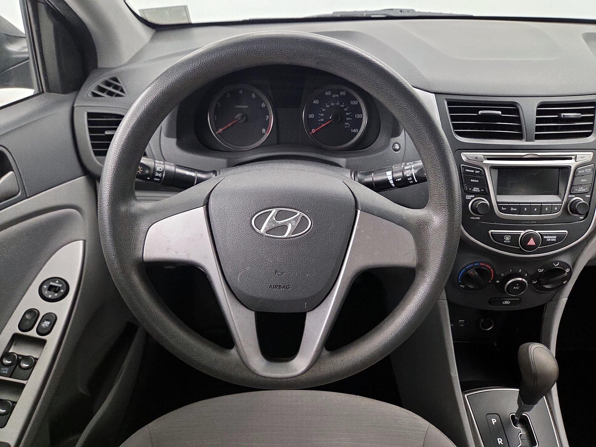 Thumbnail: 2015 Hyundai Accent - 10