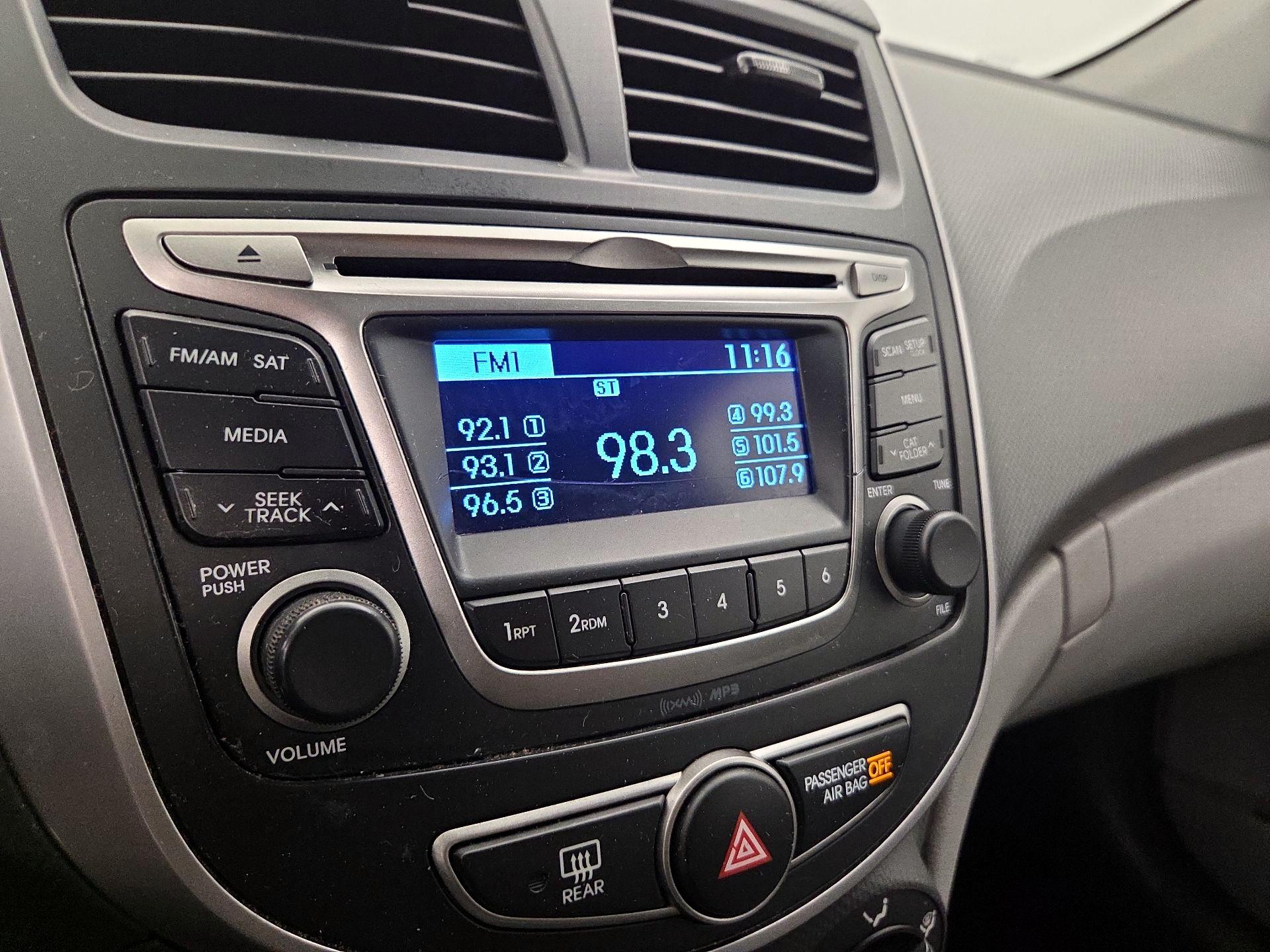 Thumbnail: 2015 Hyundai Accent - 14