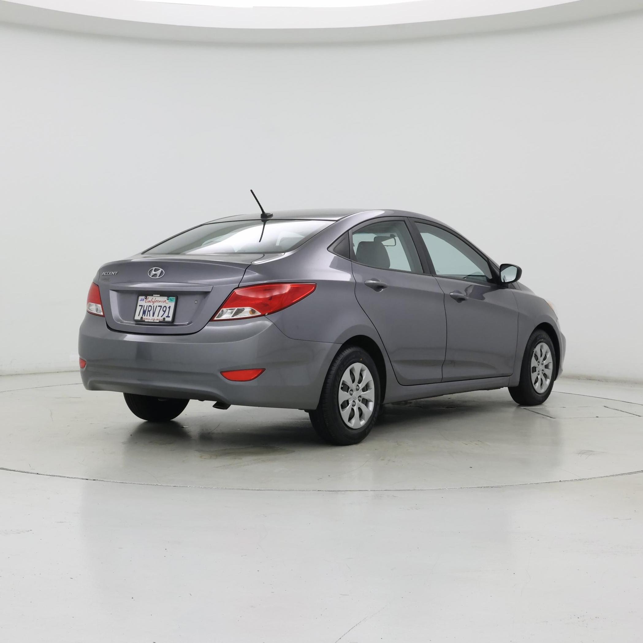 Thumbnail: 2015 Hyundai Accent - 8