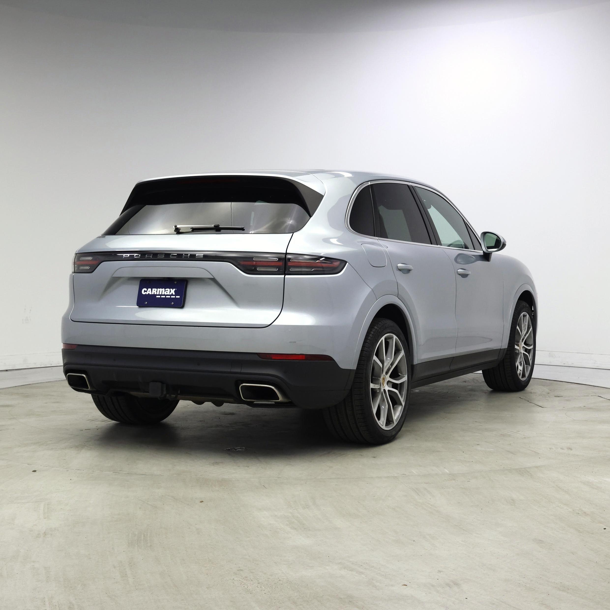 Thumbnail: 2022 Porsche Cayenne - 8