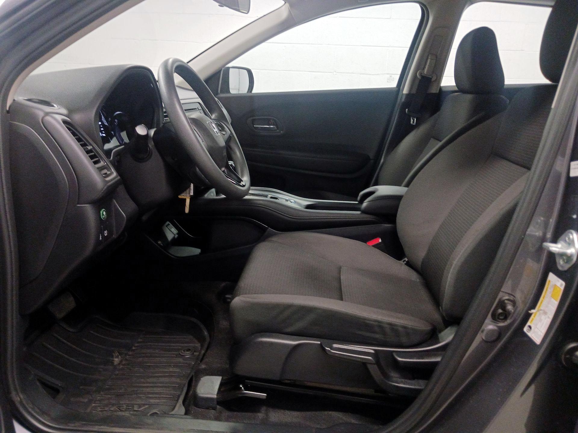 Thumbnail: 2022 Honda HR-V - 11