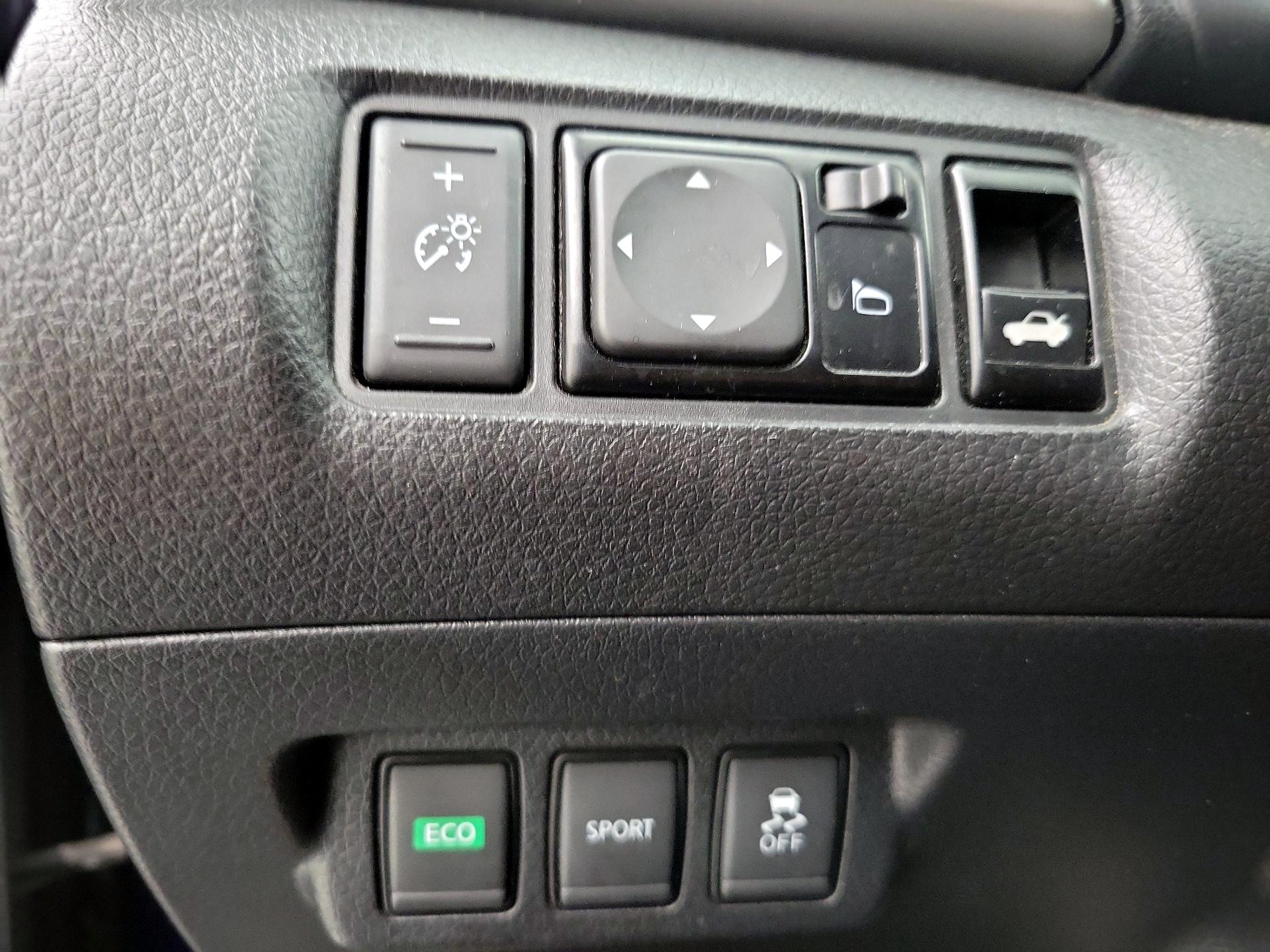 Thumbnail: 2018 Nissan Sentra - 13