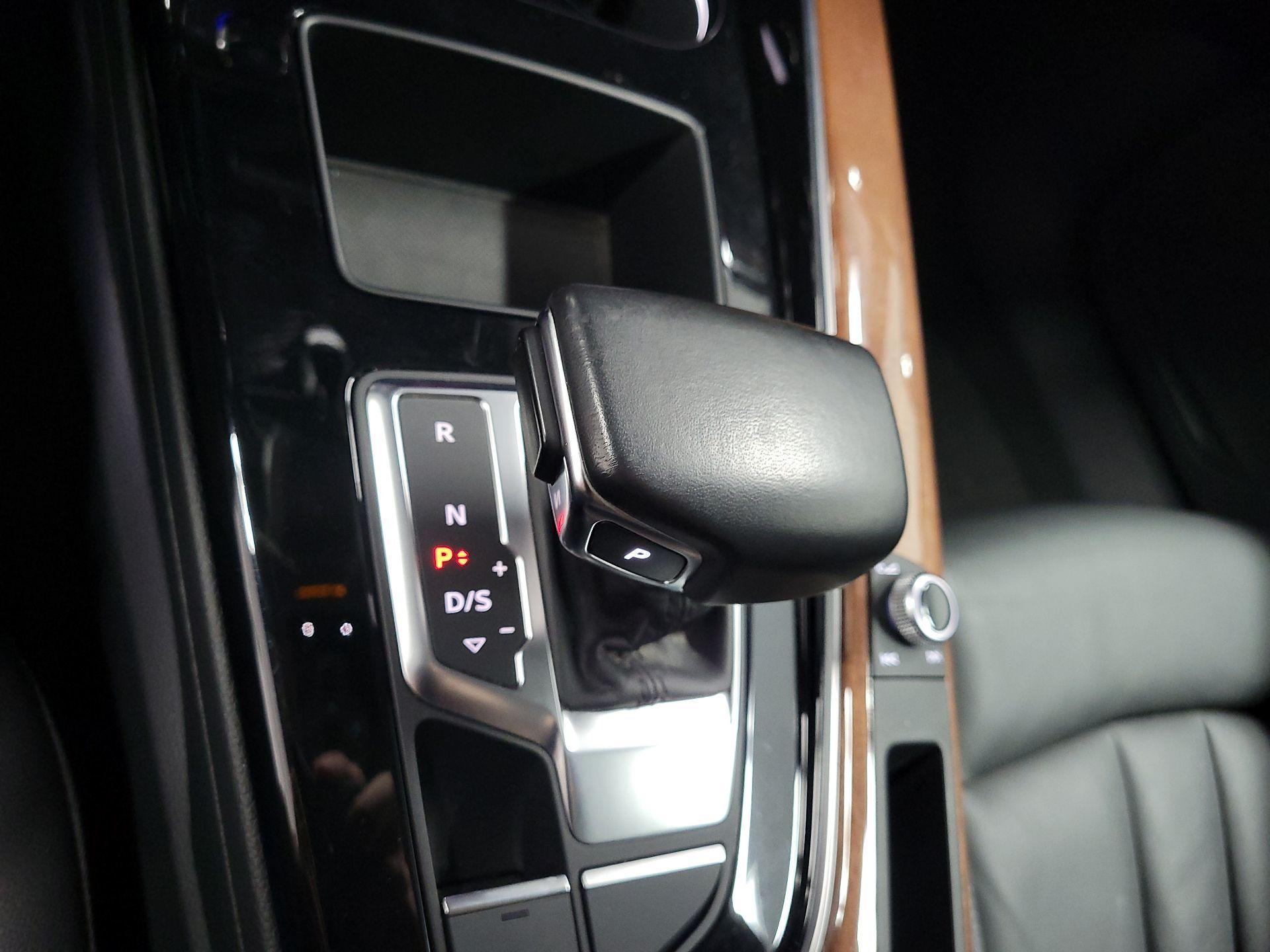 Thumbnail: 2022 Audi A4 - 16