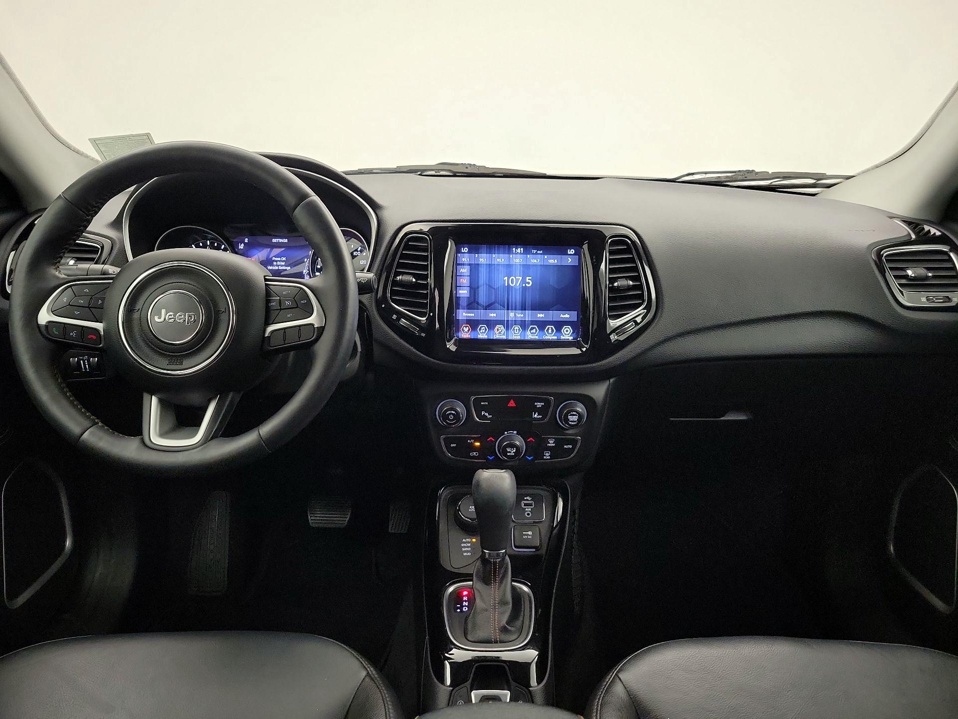 Thumbnail: 2018 Jeep Compass - 9