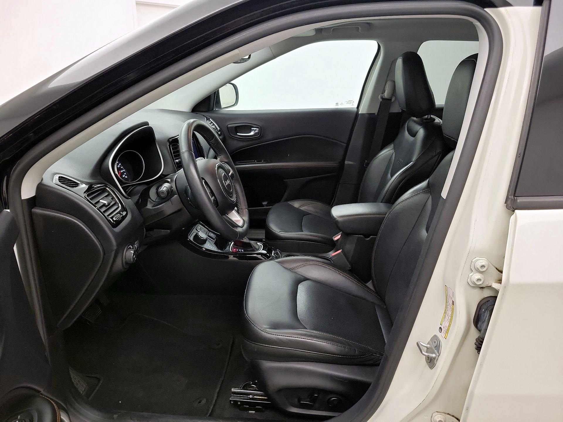 Thumbnail: 2018 Jeep Compass - 11