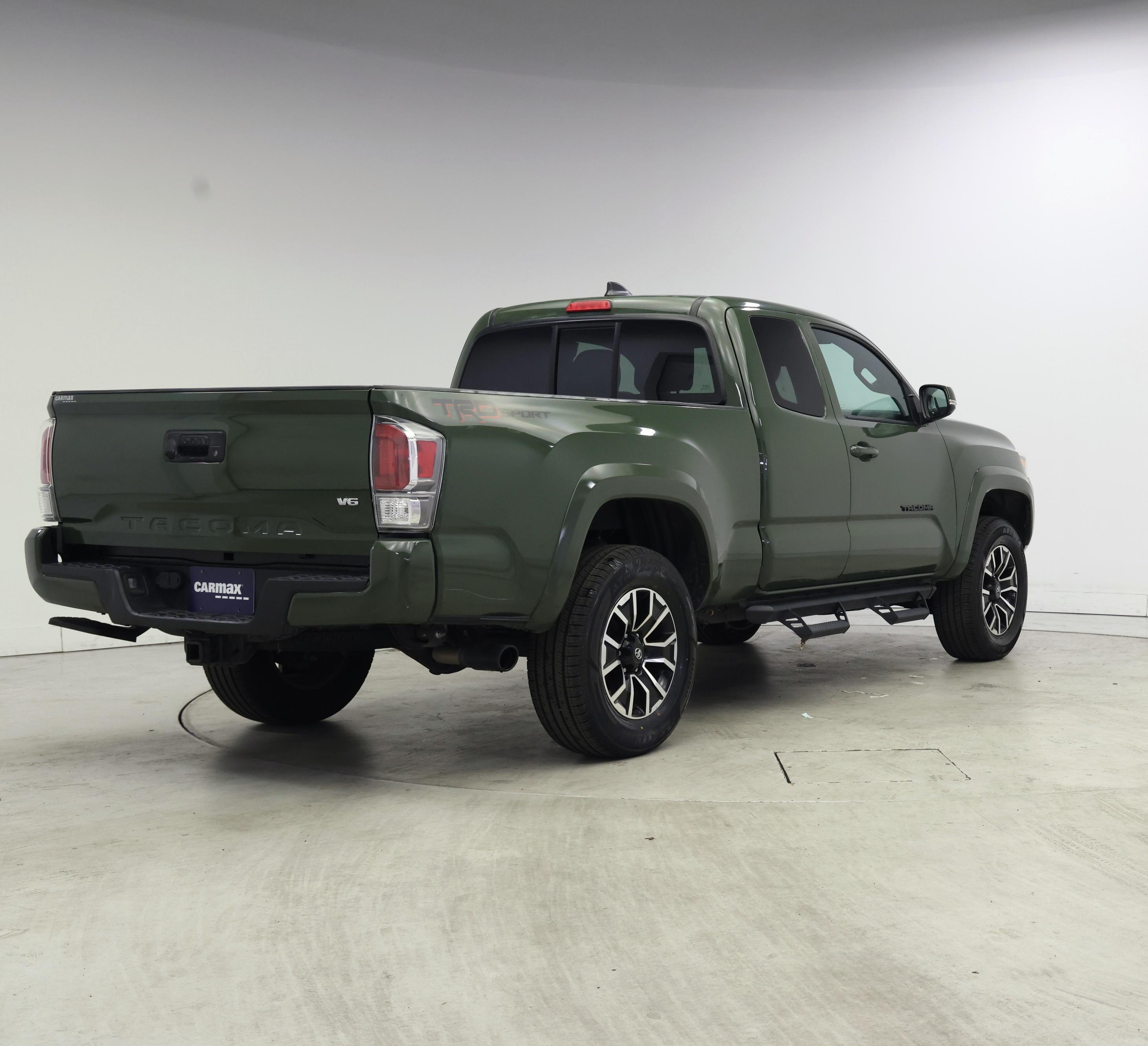 Thumbnail: 2022 Toyota Tacoma - 8