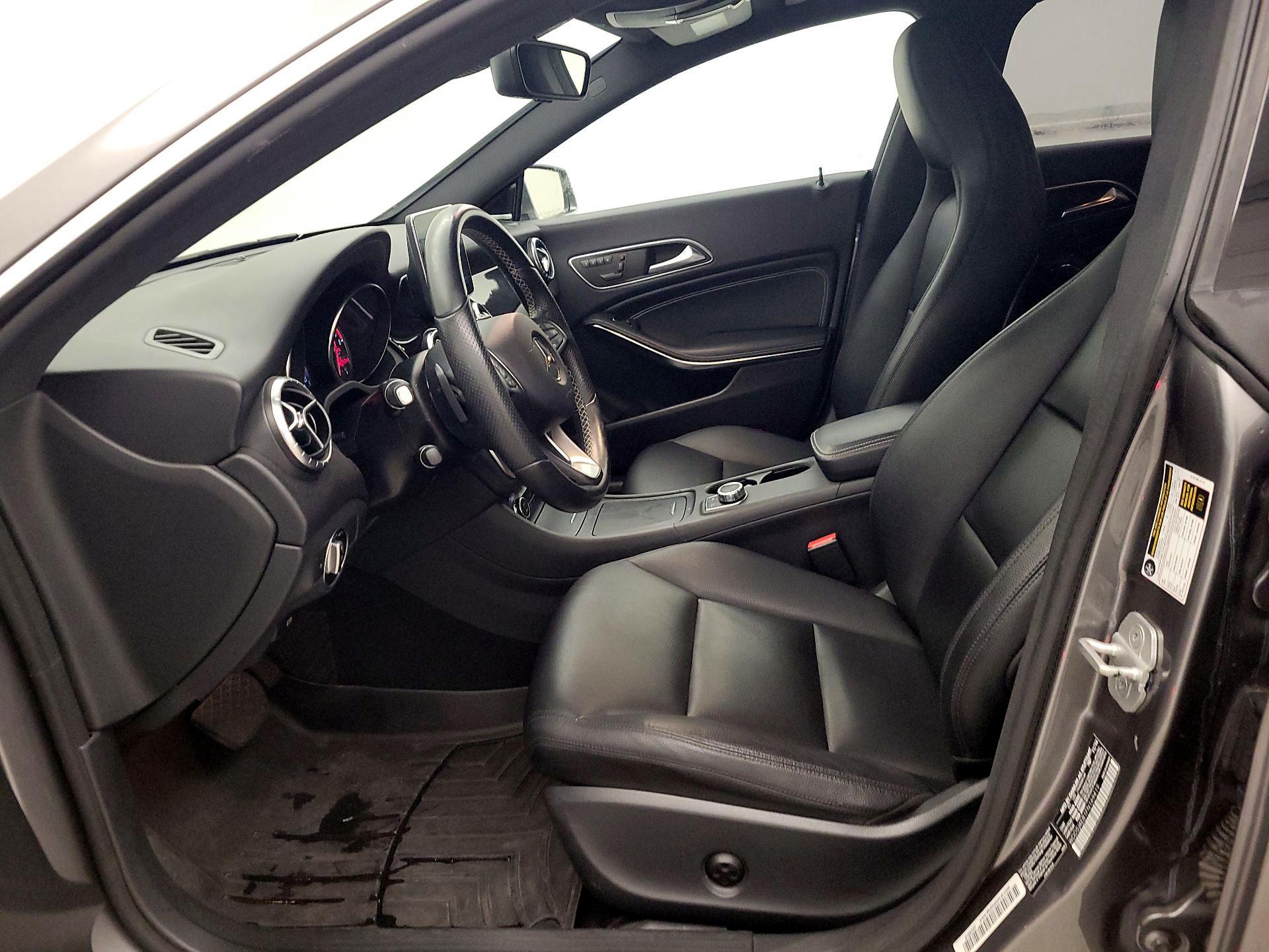 Thumbnail: 2015 Mercedes-Benz CLA - 11