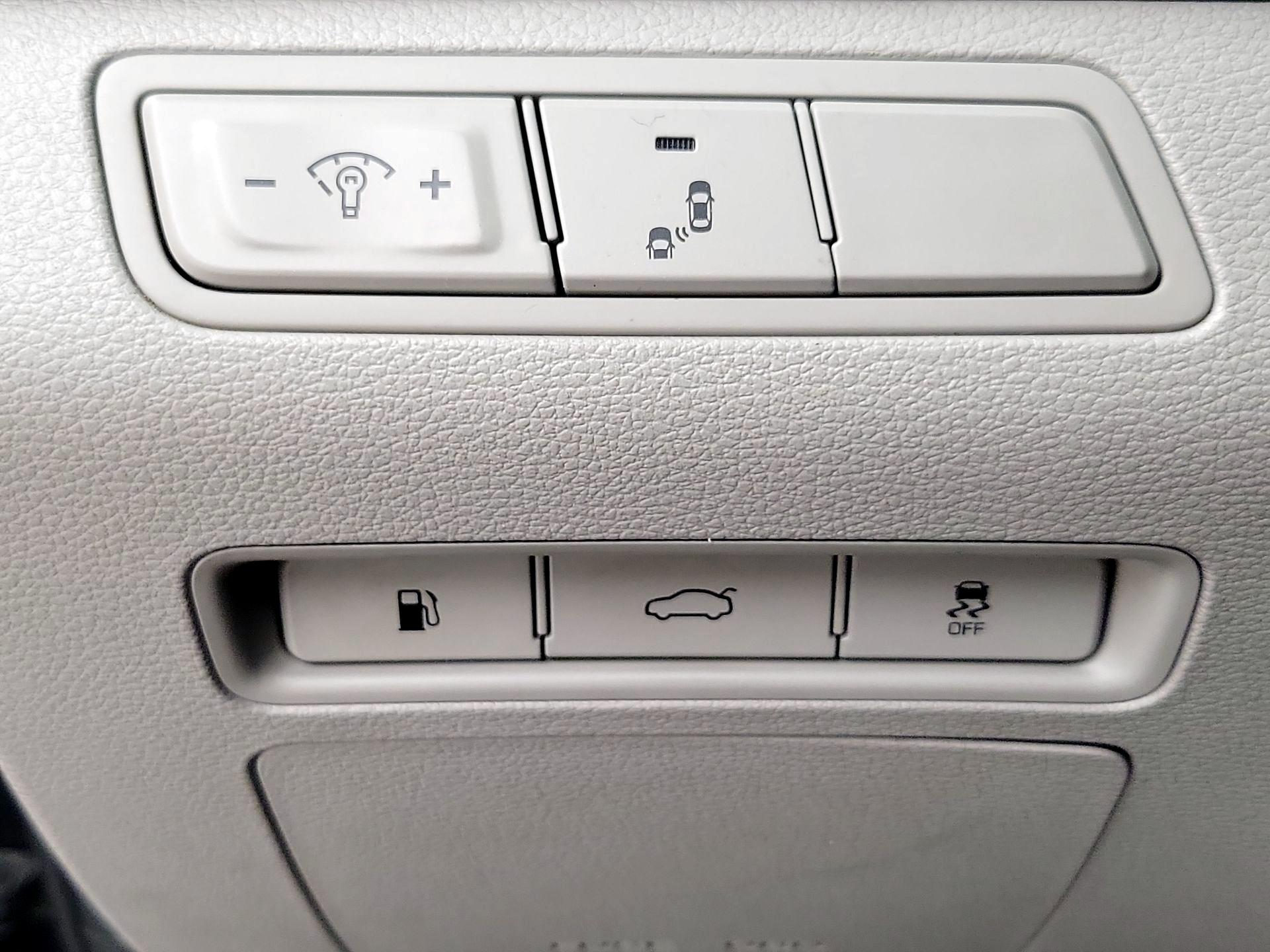 Thumbnail: 2017 Hyundai Sonata - 13